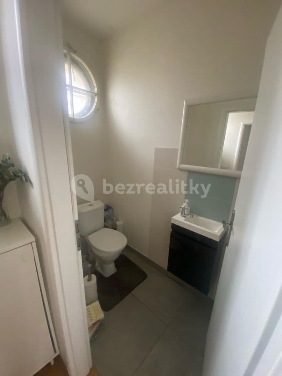 Prenájom bytu 2-izbový 75 m², Pod Hájem, Praha, Praha Prenájom bytu 2-izbový 75 m², Pod Hájem, Praha, Praha