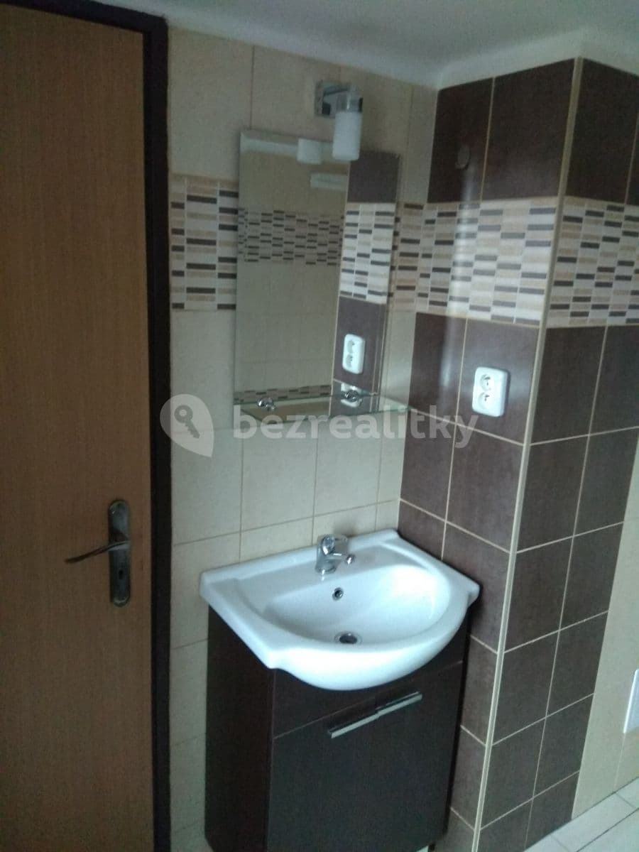 Prenájom bytu 1-izbový 42 m², Náchodská, Praha, Praha Prenájom bytu 1-izbový 42 m², Náchodská, Praha, Praha