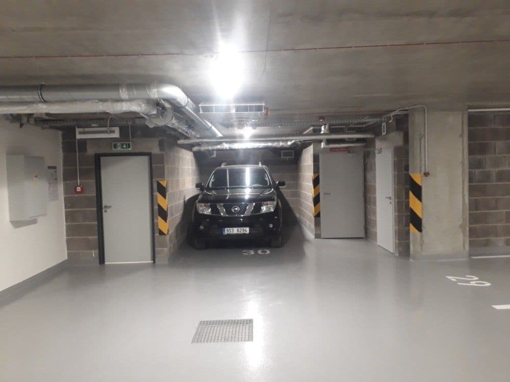 Prenájom garáže 15 m², Olgy Havlové, Praha, Praha Prenájom garáže 15 m², Olgy Havlové, Praha, Praha