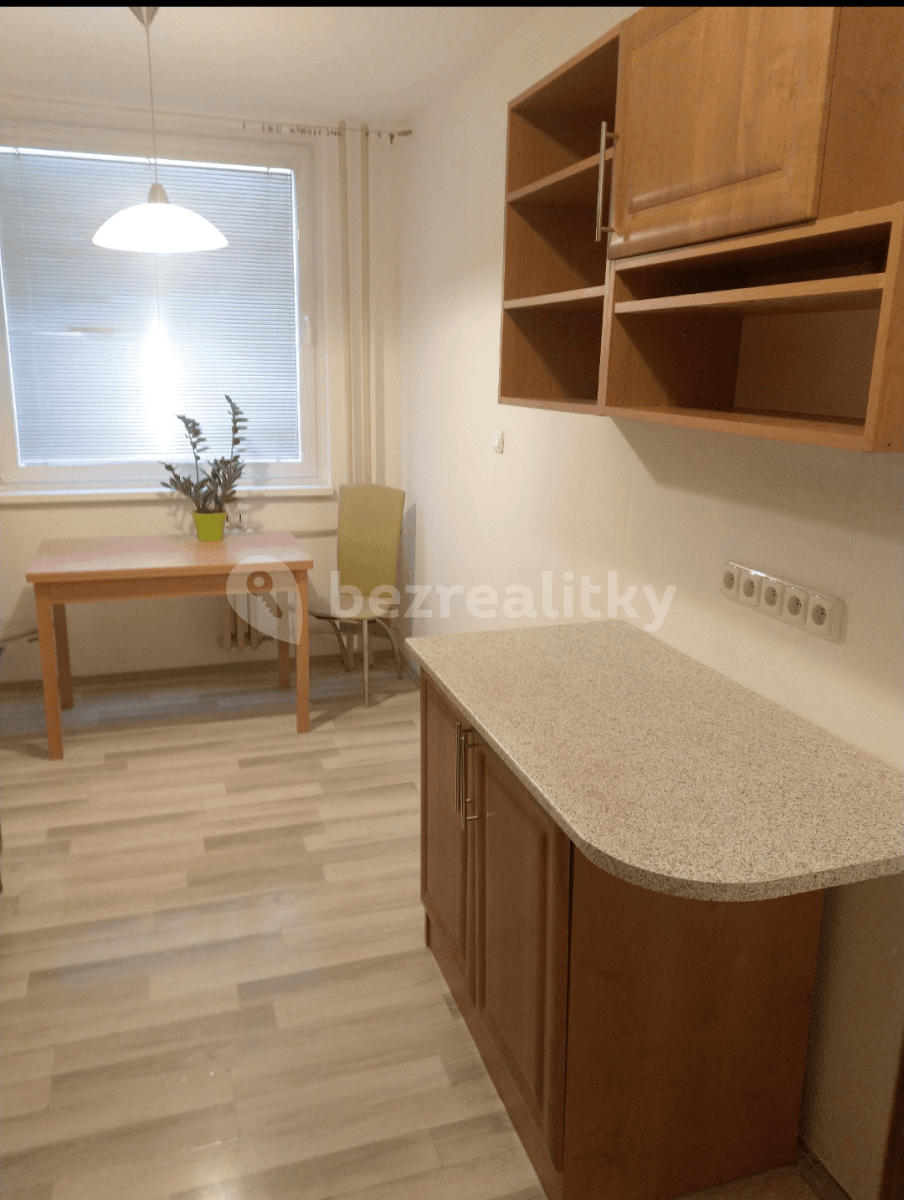 Prenájom bytu 3-izbový 73 m², Suchý vršek, Praha, Praha Prenájom bytu 3-izbový 73 m², Suchý vršek, Praha, Praha