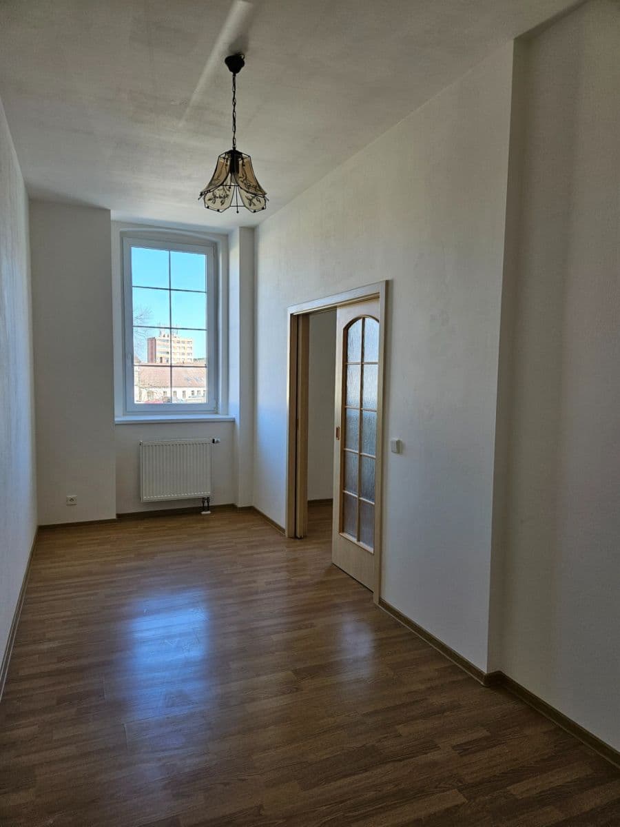 Prenájom bytu 2-izbový 35 m², Komenského, Neveklov, Středočeský kraj Prenájom bytu 2-izbový 35 m², Komenského, Neveklov, Středočeský kraj