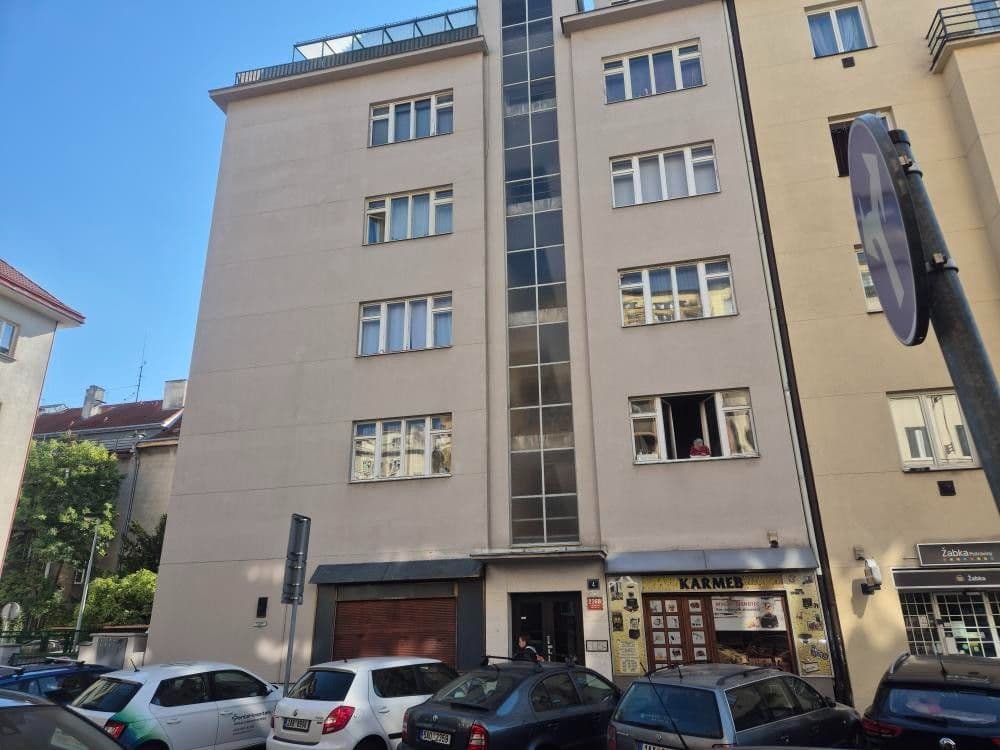 Prenájom nebytového priestoru 28 m², Kouřimská, Praha, Praha Prenájom nebytového priestoru 28 m², Kouřimská, Praha, Praha