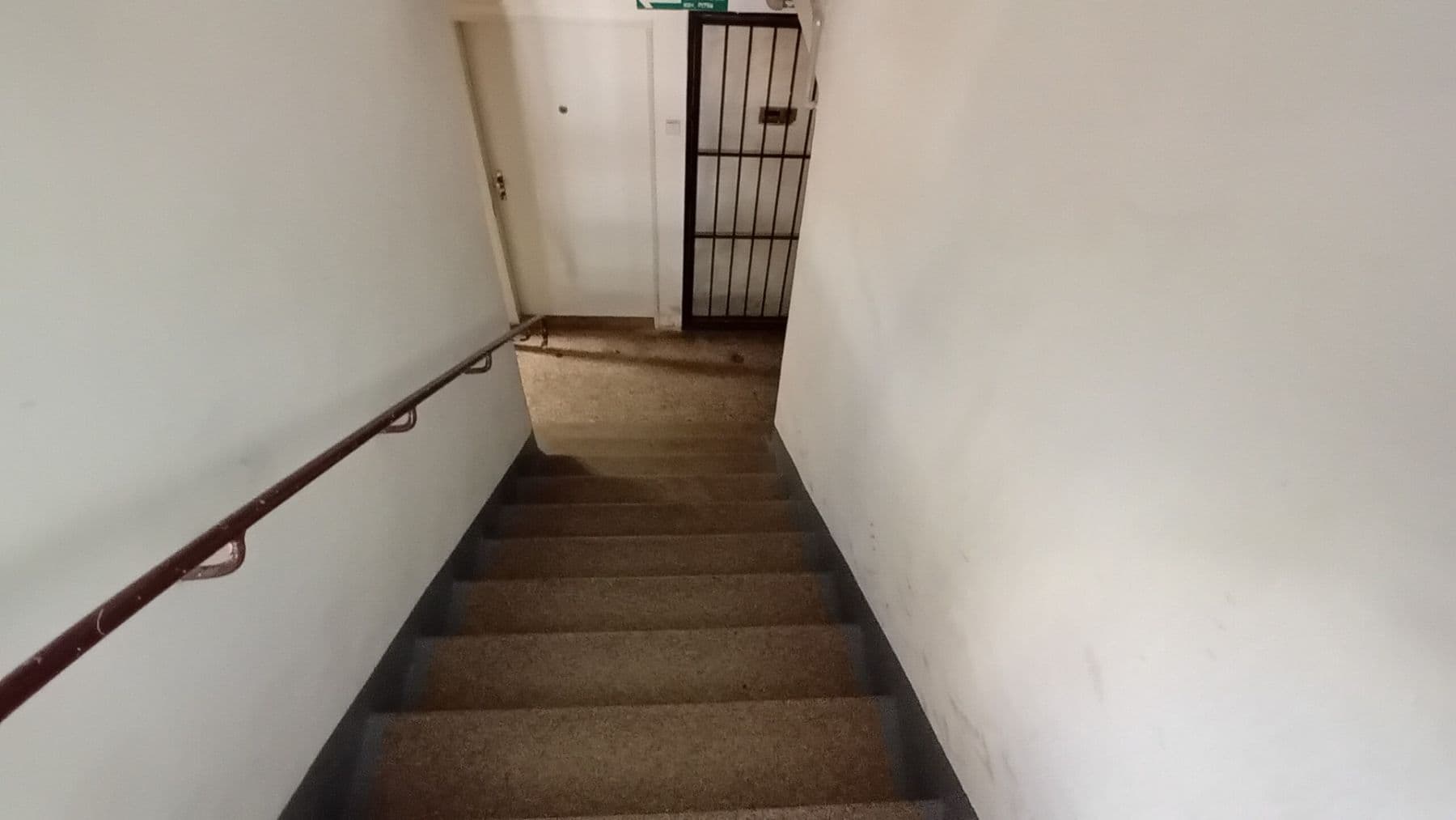 Prenájom nebytového priestoru 28 m², Kouřimská, Praha, Praha Prenájom nebytového priestoru 28 m², Kouřimská, Praha, Praha