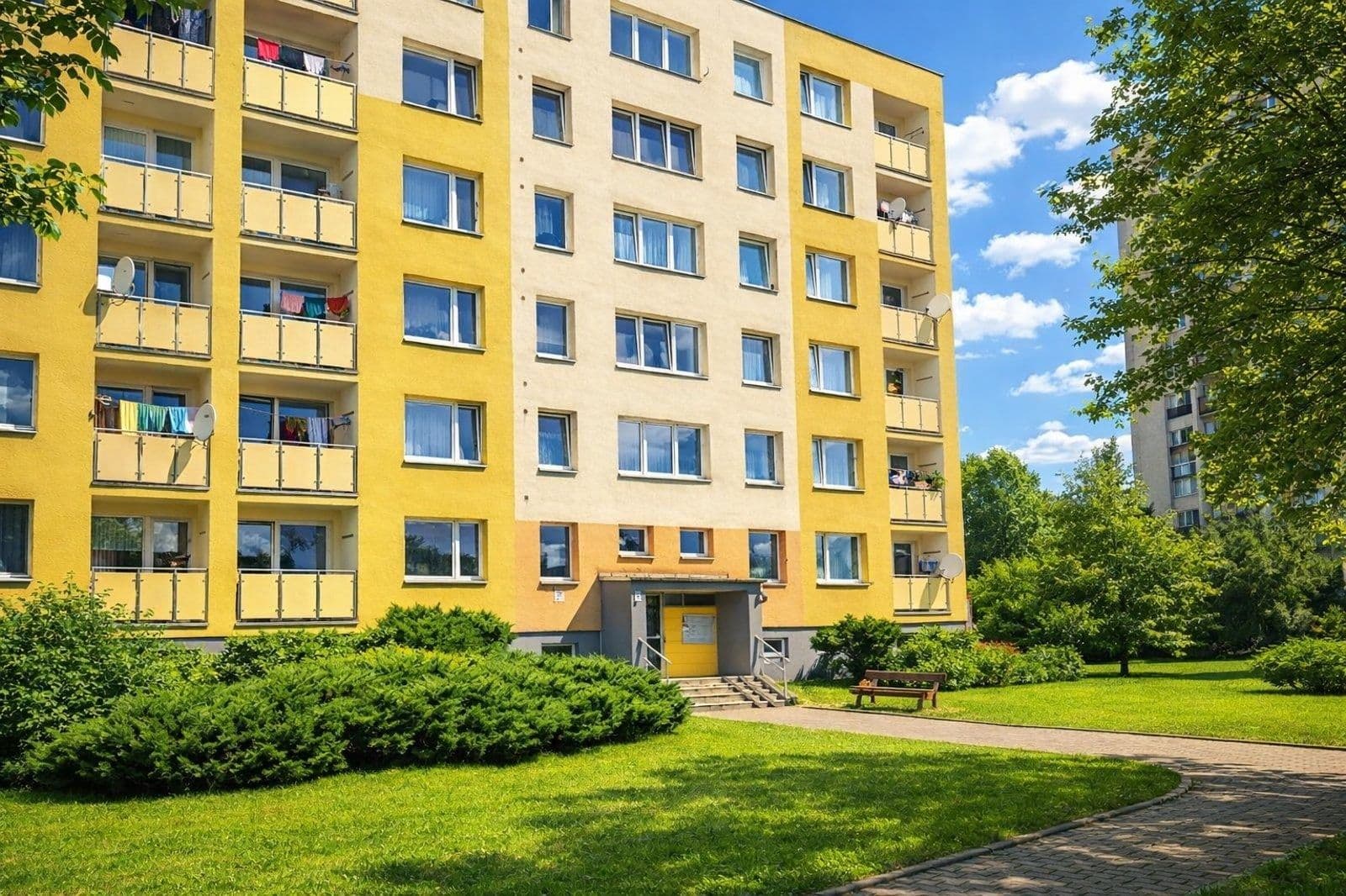 Prenájom bytu 3-izbový 69 m², Okružní, Český Těšín, Moravskoslezský kraj Prenájom bytu 3-izbový 69 m², Okružní, Český Těšín, Moravskoslezský kraj