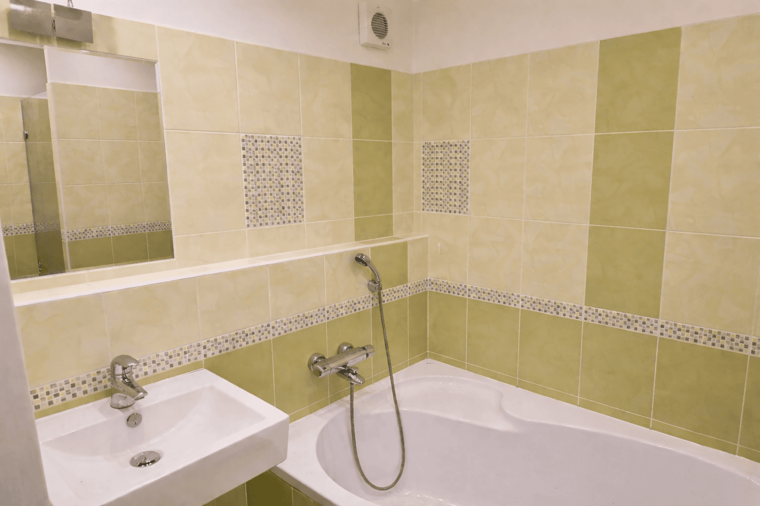 Prenájom bytu 3-izbový 80 m², Amforova, Praha, Praha Prenájom bytu 3-izbový 80 m², Amforova, Praha, Praha