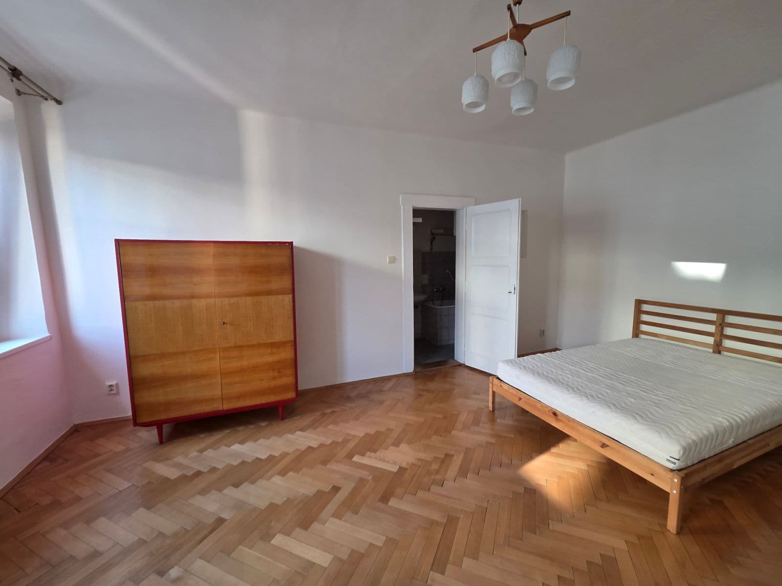 Prenájom bytu 2-izbový 53 m², Krásova, Praha, Praha Prenájom bytu 2-izbový 53 m², Krásova, Praha, Praha