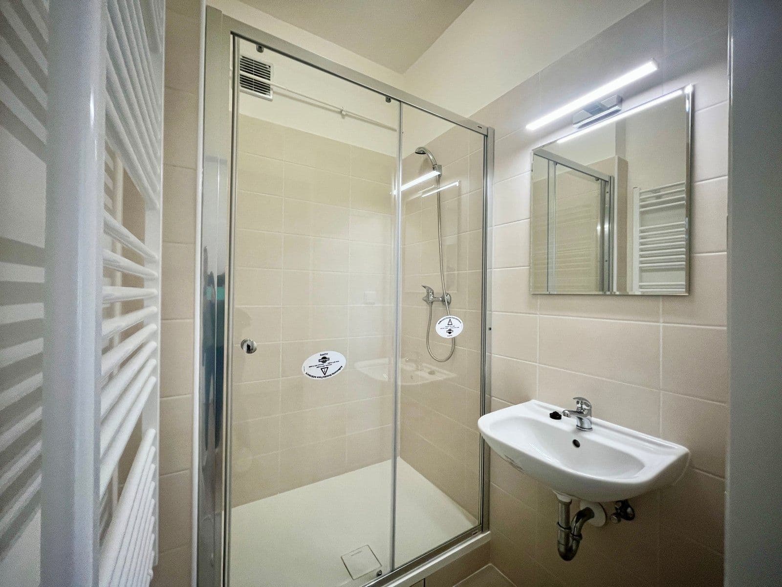 Prenájom bytu 2-izbový 60 m², Marie Majerové, Frýdek-Místek, Moravskoslezský kraj Prenájom bytu 2-izbový 60 m², Marie Majerové, Frýdek-Místek, Moravskoslezský kraj