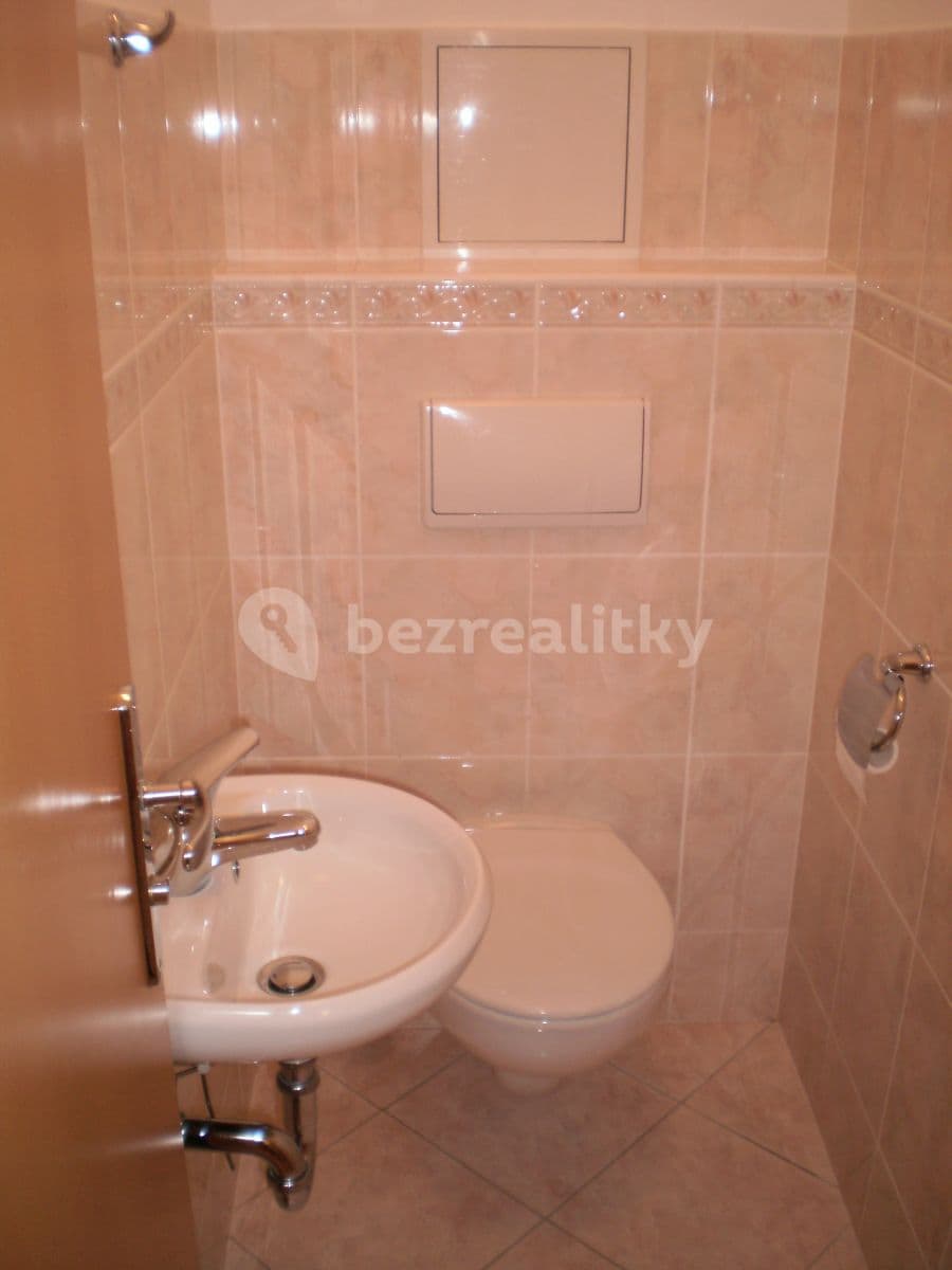 Prenájom bytu 2-izbový 71 m², Názovská, Praha, Praha Prenájom bytu 2-izbový 71 m², Názovská, Praha, Praha