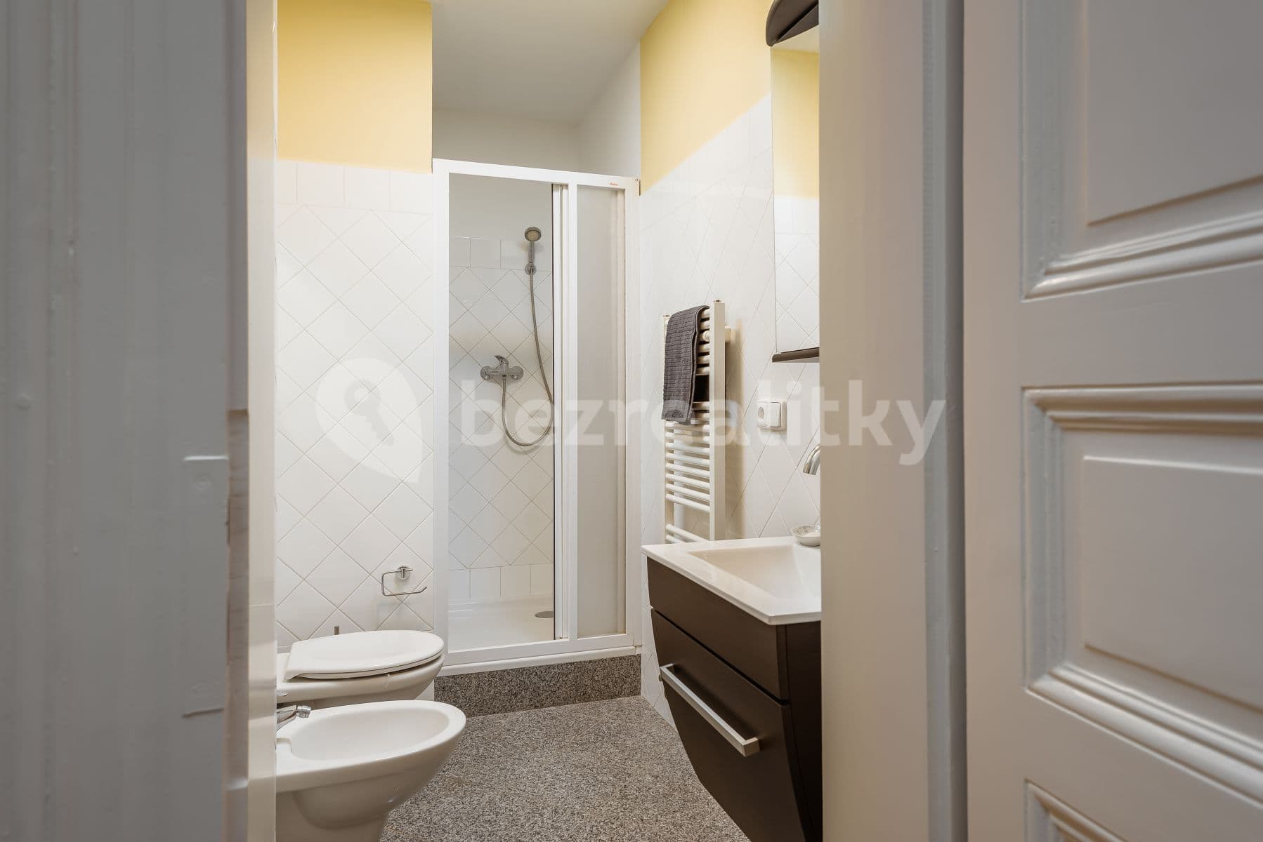 Prenájom bytu 2-izbový 49 m², Řeznická, Praha, Praha Prenájom bytu 2-izbový 49 m², Řeznická, Praha, Praha