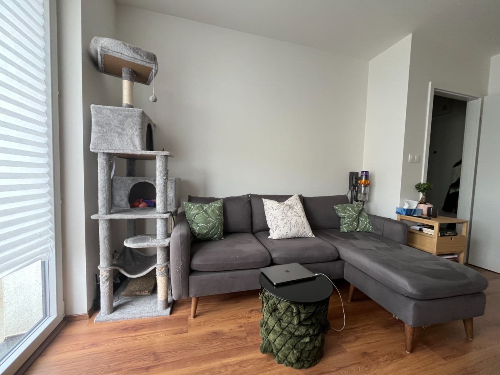 Prenájom bytu 2-izbový 45 m², Karla Čapka, Unhošť, Středočeský kraj Prenájom bytu 2-izbový 45 m², Karla Čapka, Unhošť, Středočeský kraj