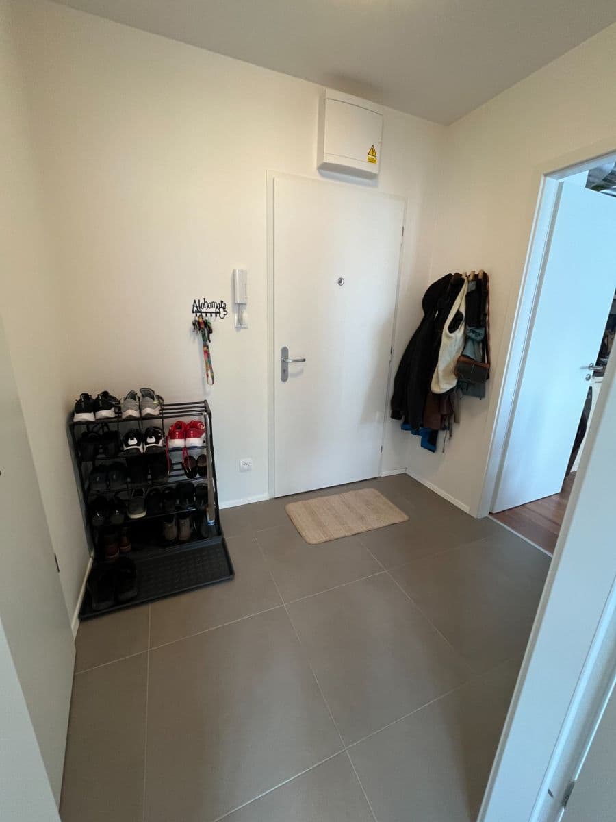 Prenájom bytu 2-izbový 45 m², Karla Čapka, Unhošť, Středočeský kraj Prenájom bytu 2-izbový 45 m², Karla Čapka, Unhošť, Středočeský kraj