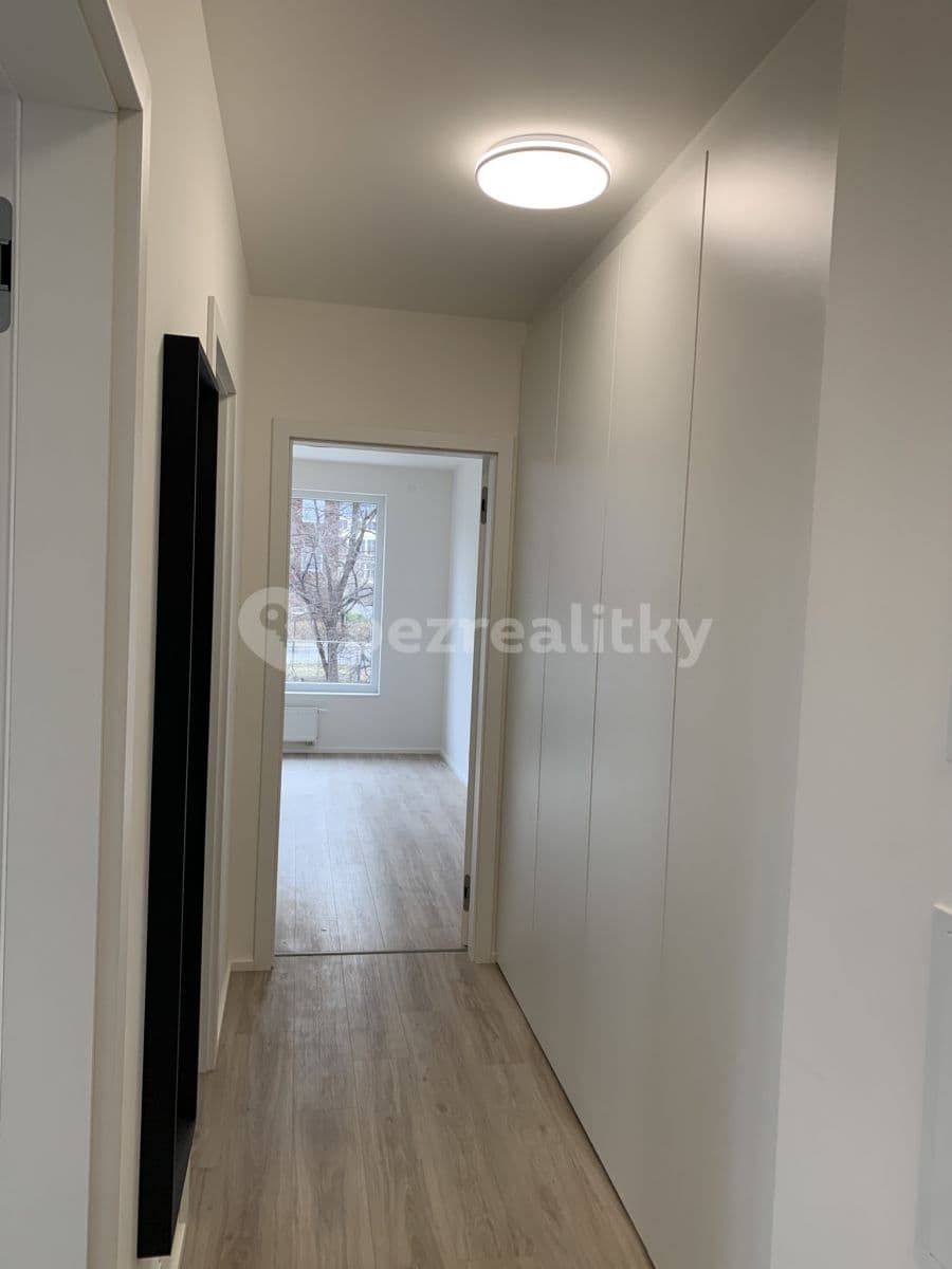 Prenájom bytu 2-izbový 57 m², Piskáčkových, Praha, Praha Prenájom bytu 2-izbový 57 m², Piskáčkových, Praha, Praha