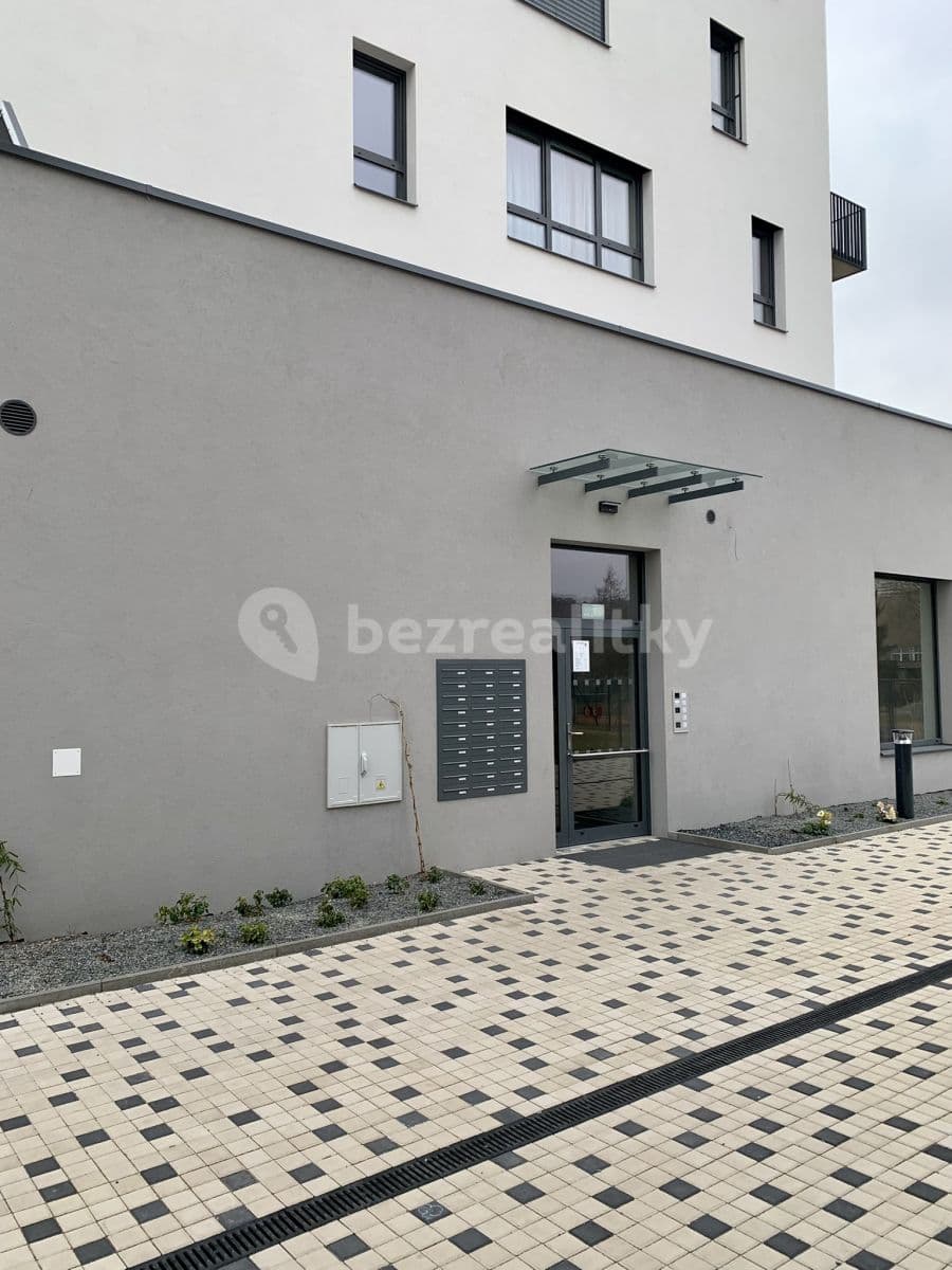 Prenájom bytu 2-izbový 57 m², Piskáčkových, Praha, Praha Prenájom bytu 2-izbový 57 m², Piskáčkových, Praha, Praha