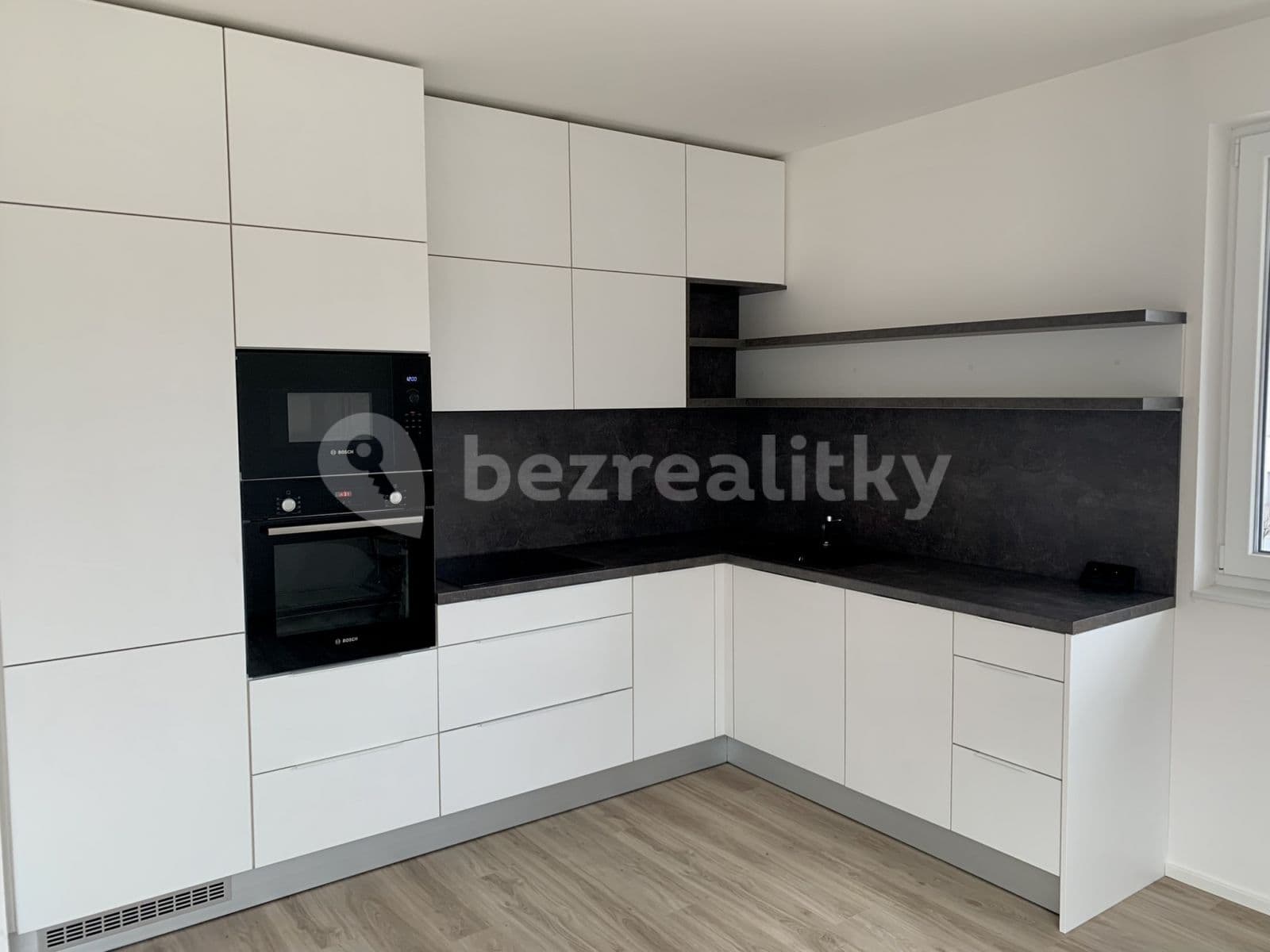 Prenájom bytu 2-izbový 57 m², Piskáčkových, Praha, Praha Prenájom bytu 2-izbový 57 m², Piskáčkových, Praha, Praha