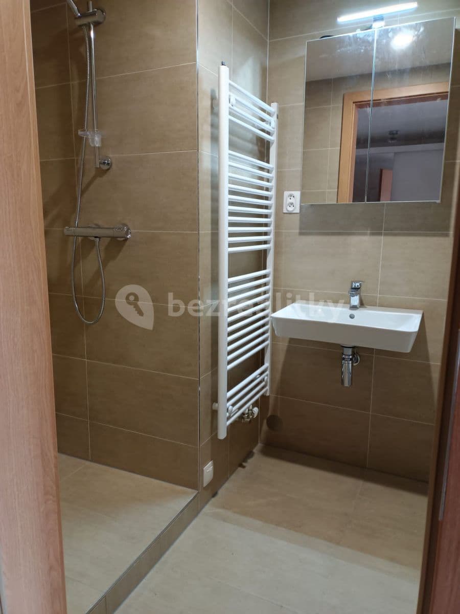 Prenájom bytu 2-izbový 61 m², Vrátnická, Praha, Praha Prenájom bytu 2-izbový 61 m², Vrátnická, Praha, Praha