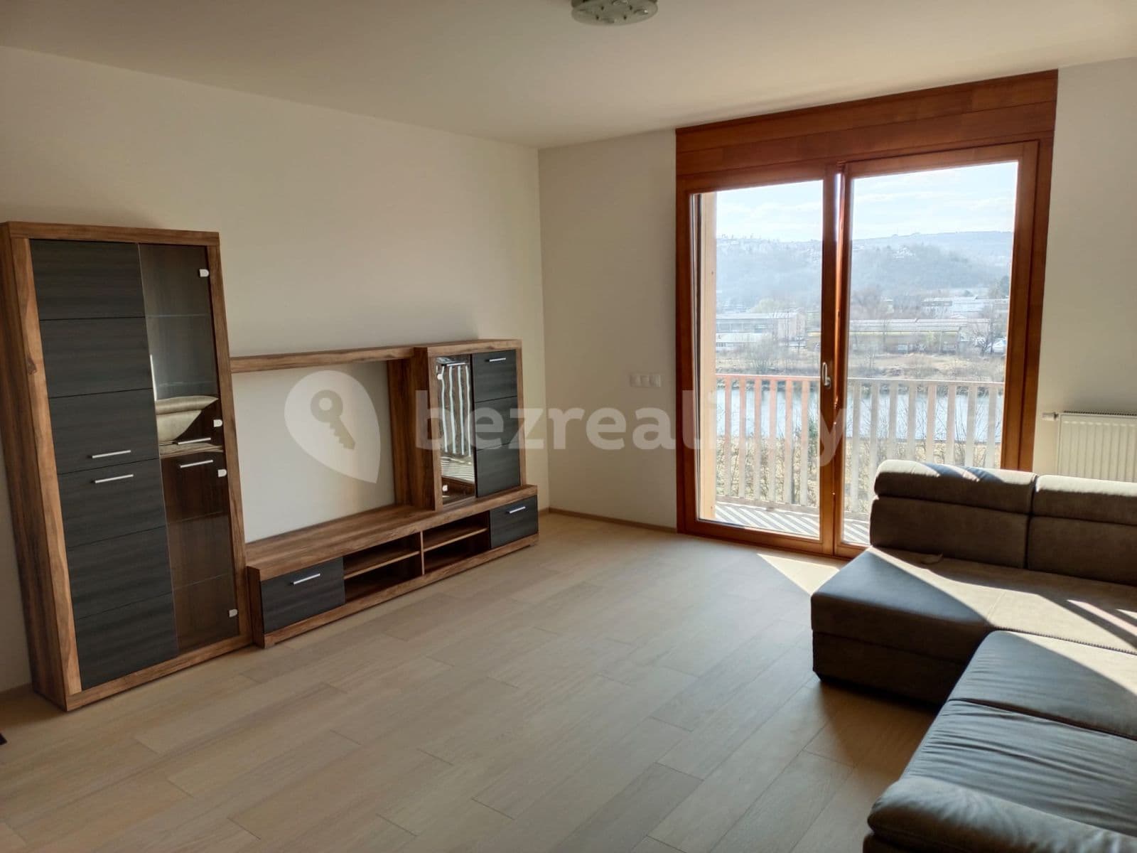 Prenájom bytu 2-izbový 61 m², Vrátnická, Praha, Praha Prenájom bytu 2-izbový 61 m², Vrátnická, Praha, Praha