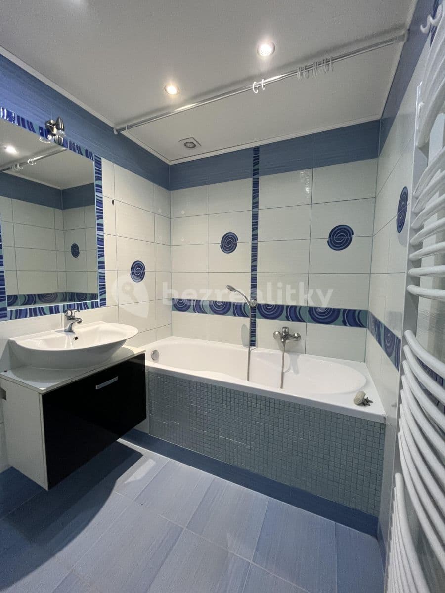 Prenájom bytu 2-izbový 51 m², Pod Saharou, Libčice nad Vltavou, Středočeský kraj Prenájom bytu 2-izbový 51 m², Pod Saharou, Libčice nad Vltavou, Středočeský kraj