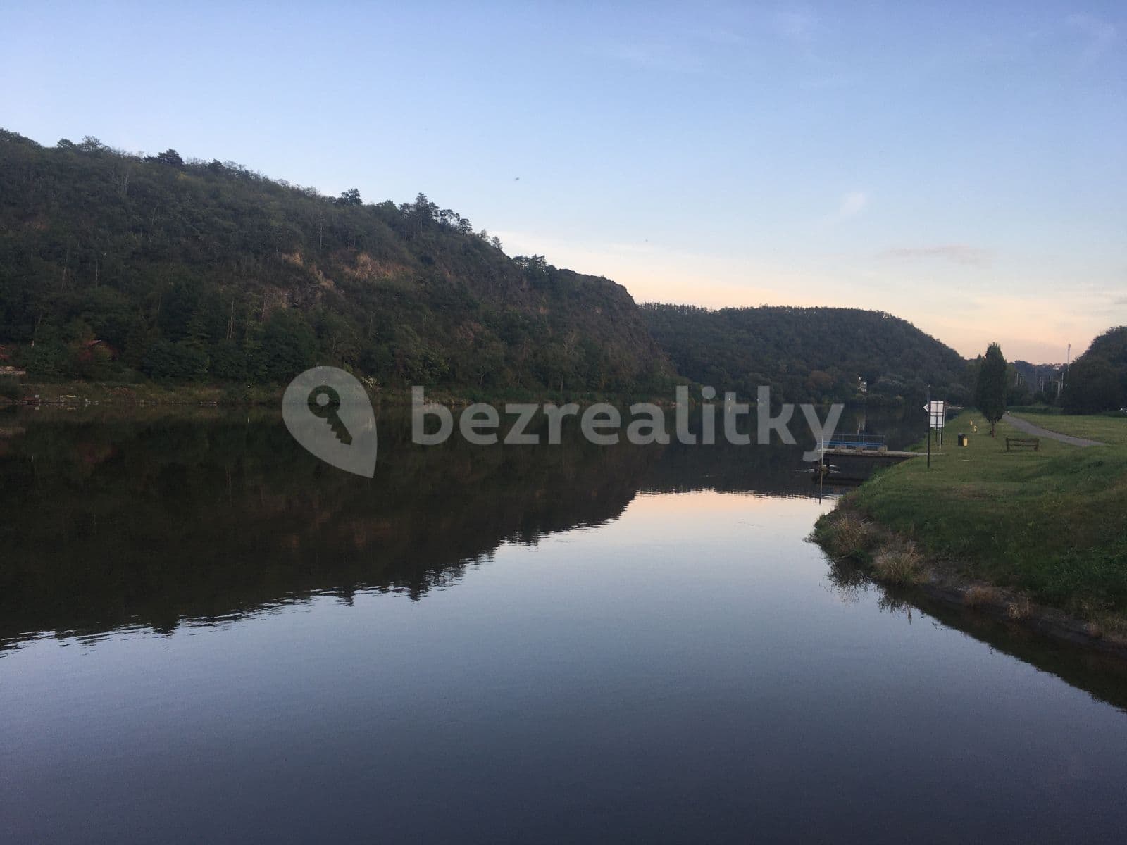 Prenájom bytu 2-izbový 51 m², Pod Saharou, Libčice nad Vltavou, Středočeský kraj Prenájom bytu 2-izbový 51 m², Pod Saharou, Libčice nad Vltavou, Středočeský kraj