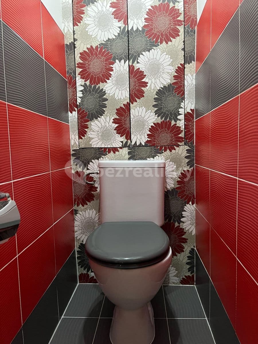 Prenájom bytu 2-izbový 51 m², Pod Saharou, Libčice nad Vltavou, Středočeský kraj Prenájom bytu 2-izbový 51 m², Pod Saharou, Libčice nad Vltavou, Středočeský kraj