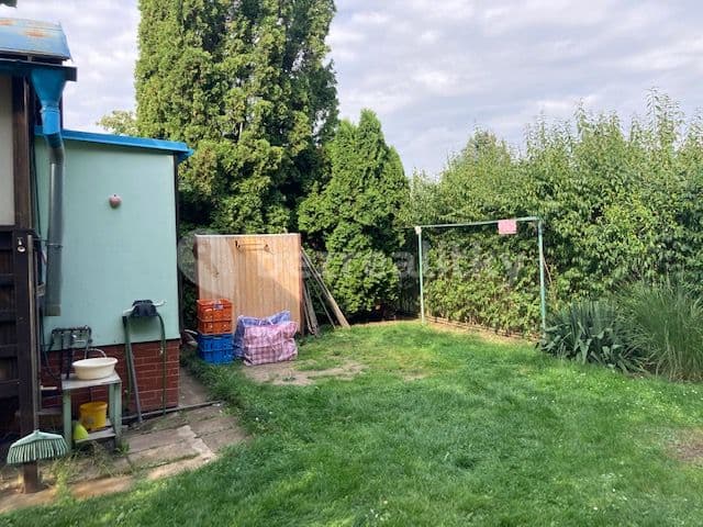 Prenájom rekreačného objektu 35 m², pozemek 400 m², Nad Hutěmi, Praha, Praha Prenájom rekreačného objektu 35 m², pozemek 400 m², Nad Hutěmi, Praha, Praha