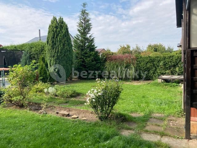 Prenájom rekreačného objektu 35 m², pozemek 400 m², Nad Hutěmi, Praha, Praha Prenájom rekreačného objektu 35 m², pozemek 400 m², Nad Hutěmi, Praha, Praha