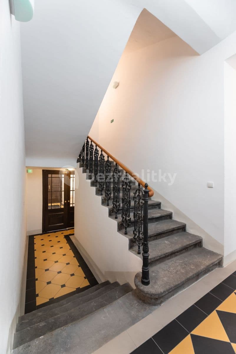 Prenájom bytu 2-izbový 99 m², Francouzská, Praha, Praha Prenájom bytu 2-izbový 99 m², Francouzská, Praha, Praha