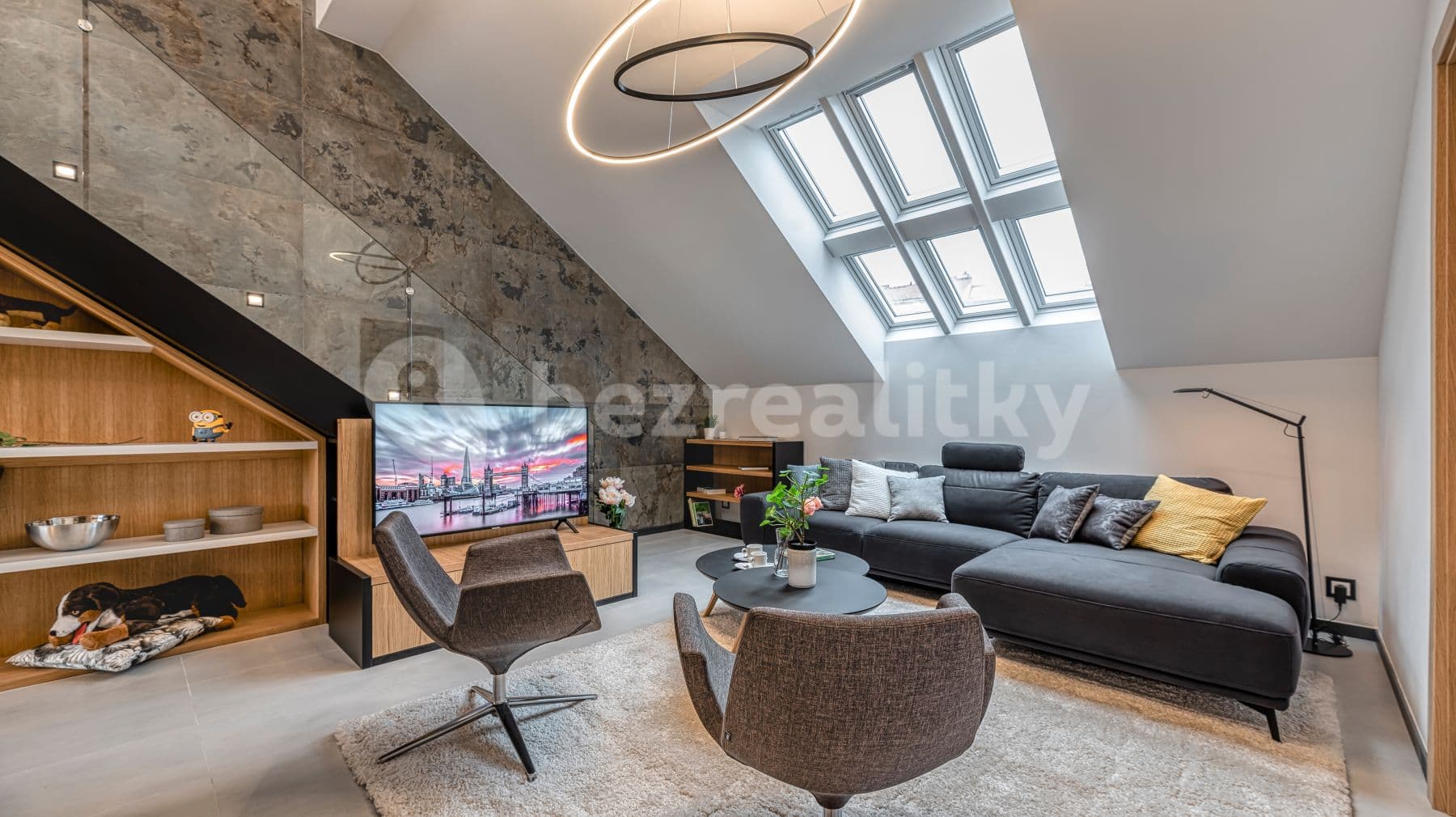 Prenájom bytu 2-izbový 99 m², Francouzská, Praha, Praha Prenájom bytu 2-izbový 99 m², Francouzská, Praha, Praha