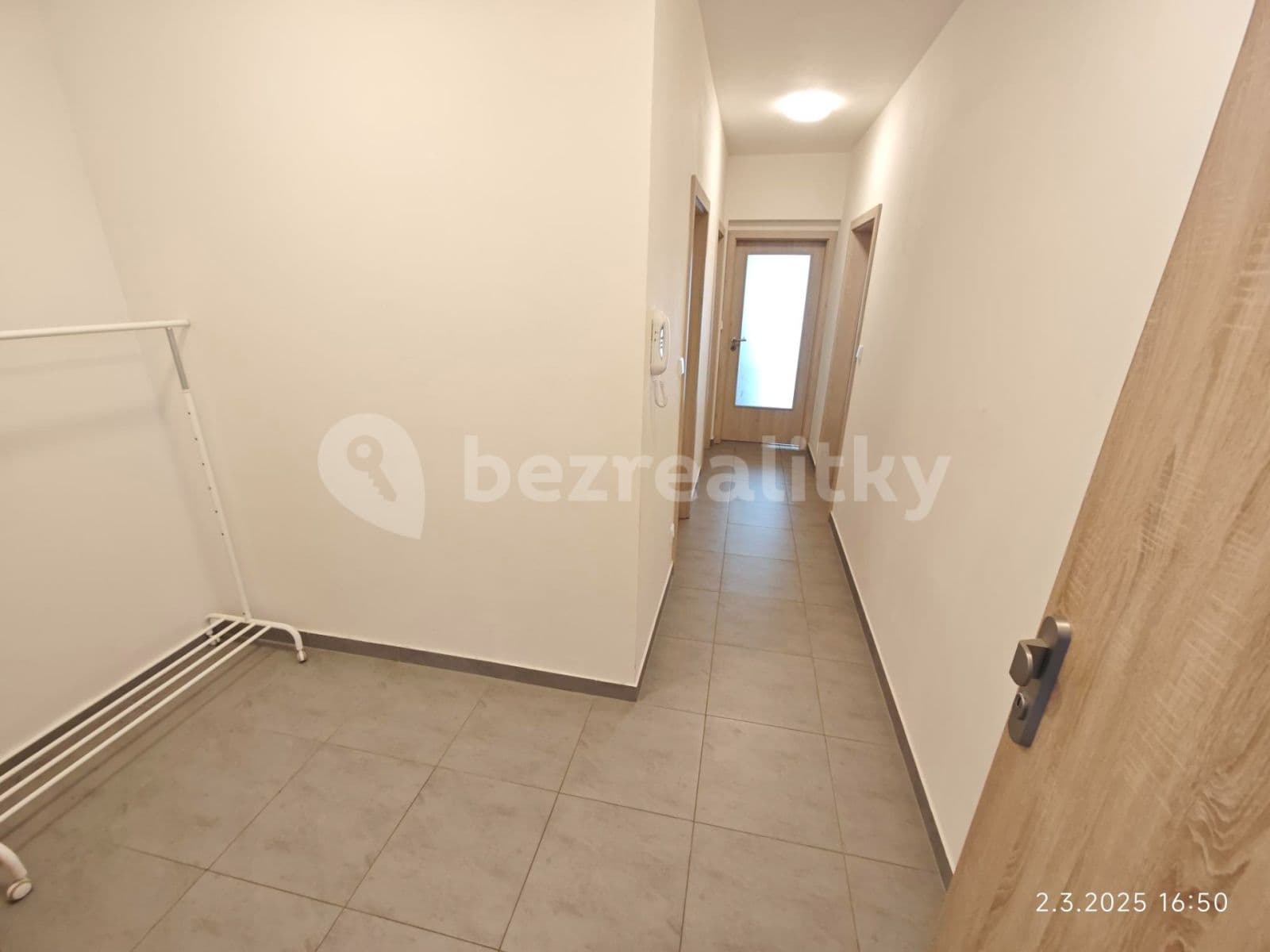 Prenájom bytu 3-izbový 51 m², Želetická, Praha, Praha Prenájom bytu 3-izbový 51 m², Želetická, Praha, Praha