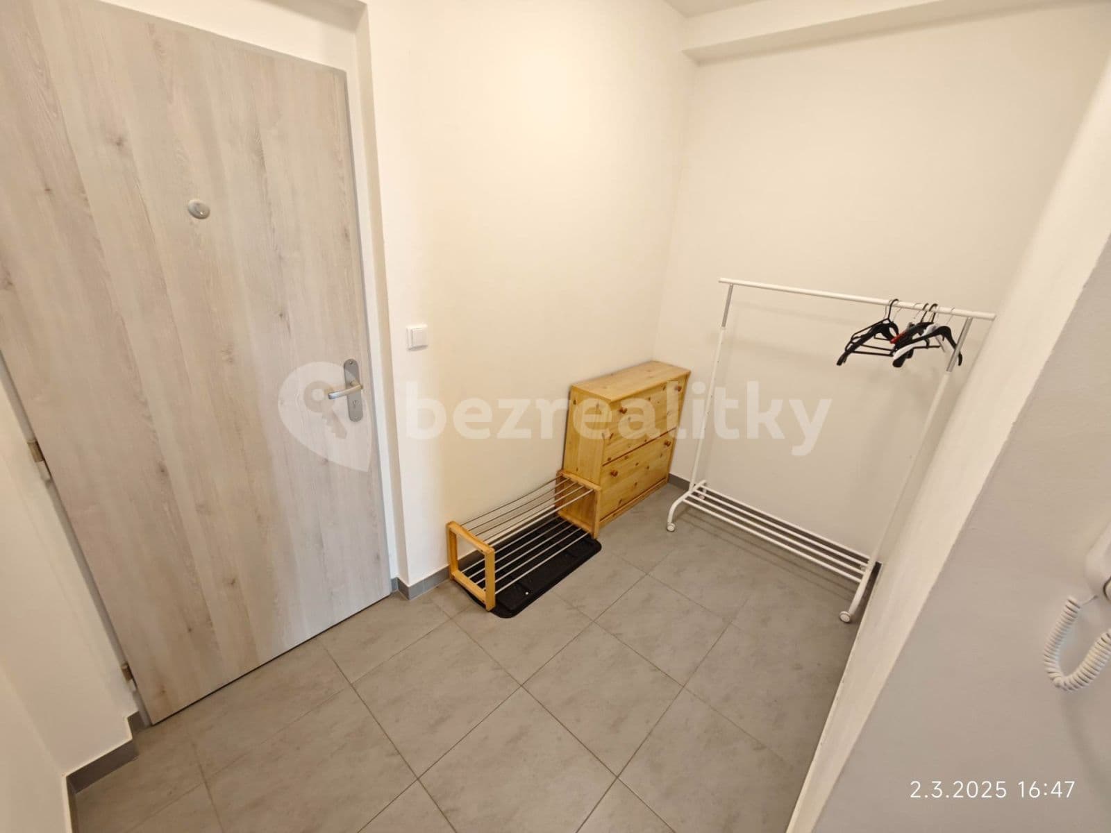Prenájom bytu 3-izbový 51 m², Želetická, Praha, Praha Prenájom bytu 3-izbový 51 m², Želetická, Praha, Praha