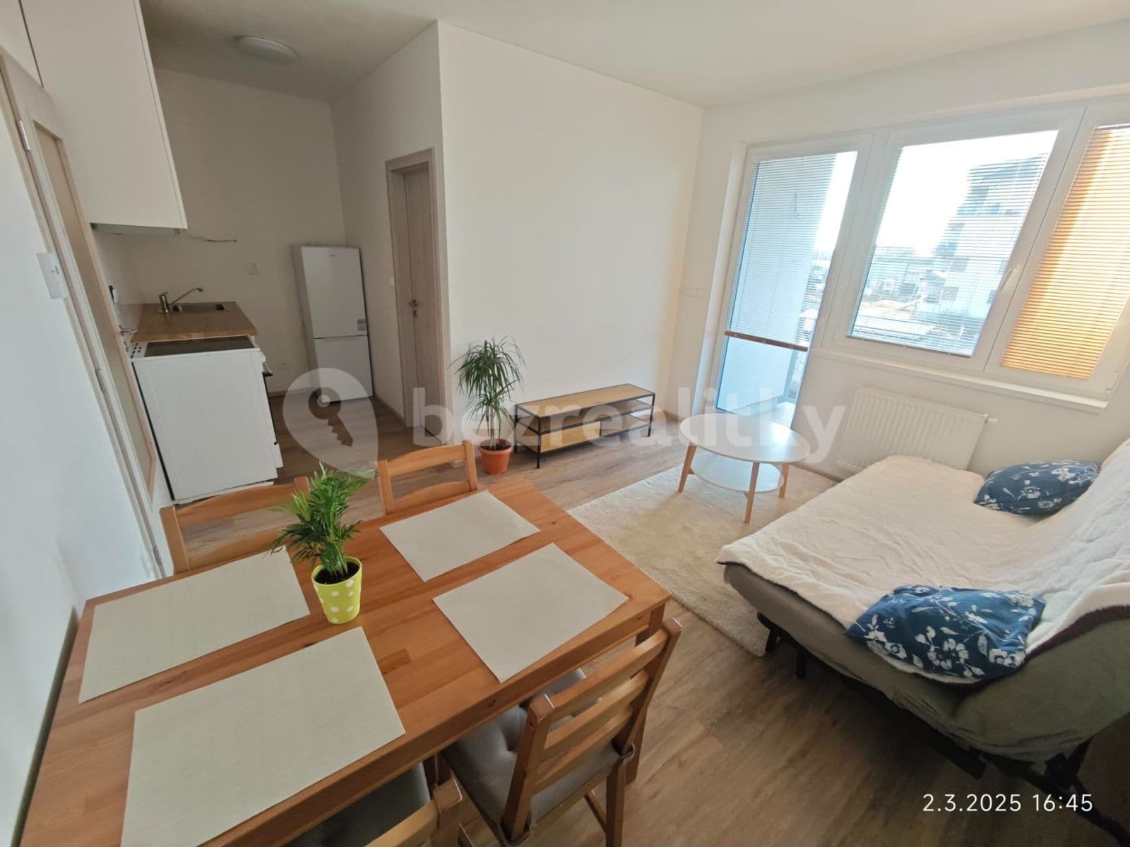 Prenájom bytu 3-izbový 51 m², Želetická, Praha, Praha Prenájom bytu 3-izbový 51 m², Želetická, Praha, Praha
