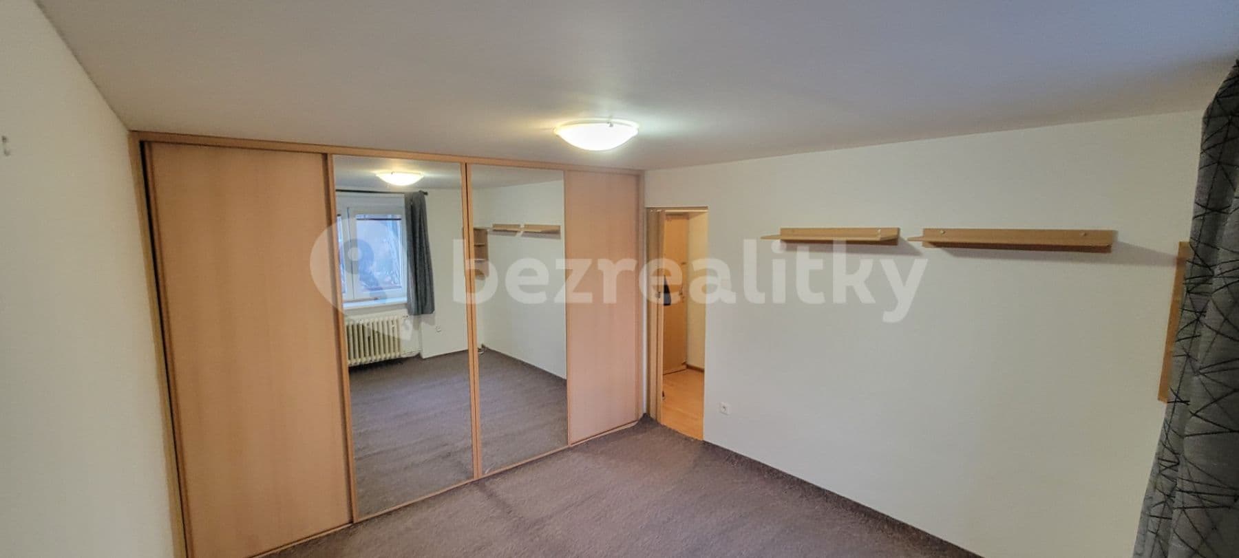 Prenájom bytu 1-izbový 32 m², Kordačova, Kladno, Středočeský kraj Prenájom bytu 1-izbový 32 m², Kordačova, Kladno, Středočeský kraj