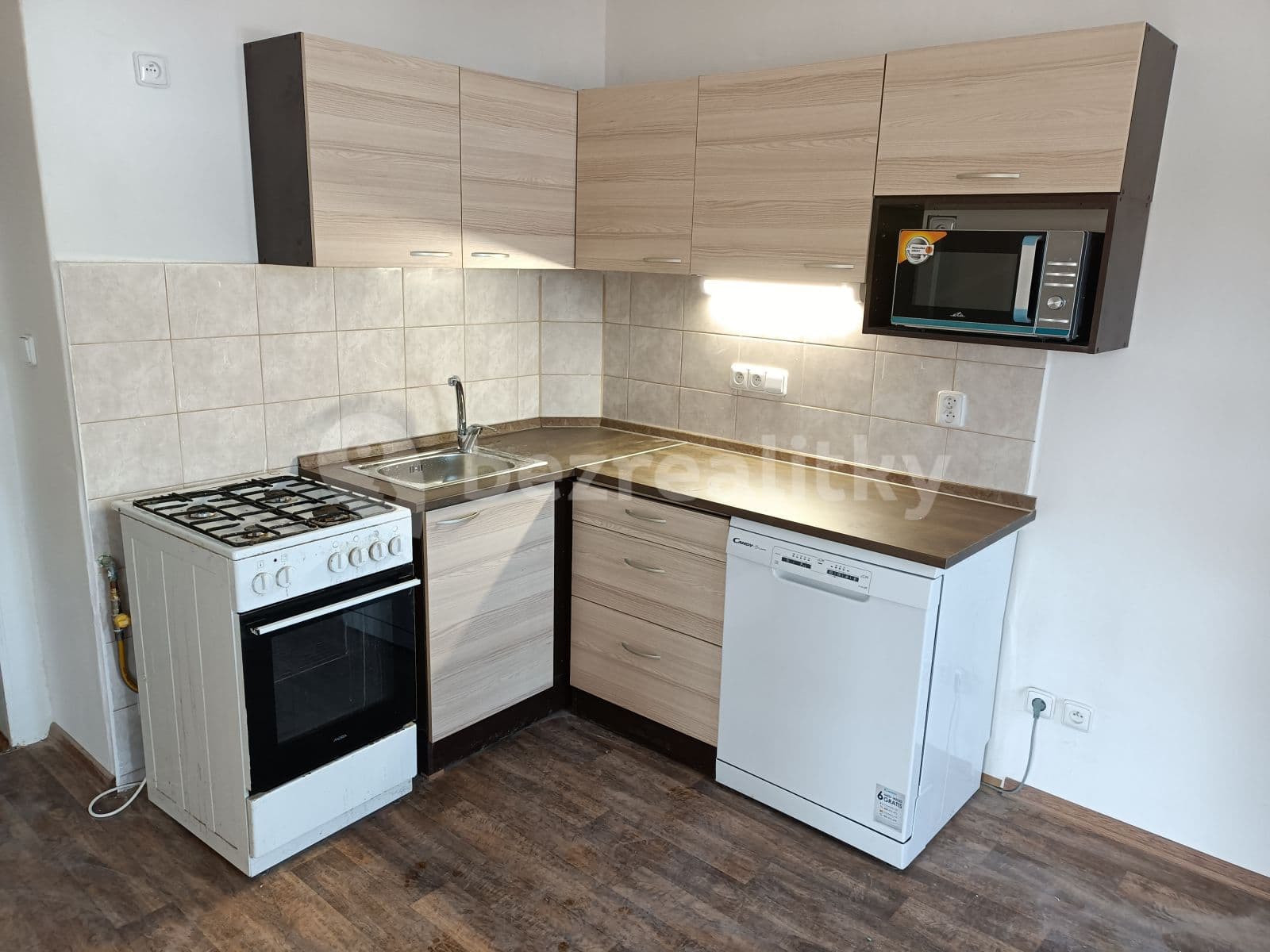 Prenájom bytu 2-izbový 74 m², Sokolovská, Praha, Praha Prenájom bytu 2-izbový 74 m², Sokolovská, Praha, Praha