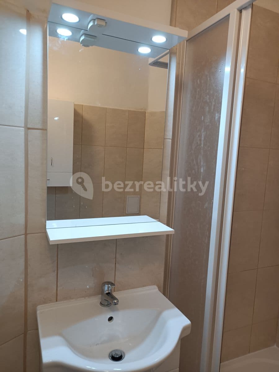 Prenájom bytu 2-izbový 74 m², Sokolovská, Praha, Praha Prenájom bytu 2-izbový 74 m², Sokolovská, Praha, Praha