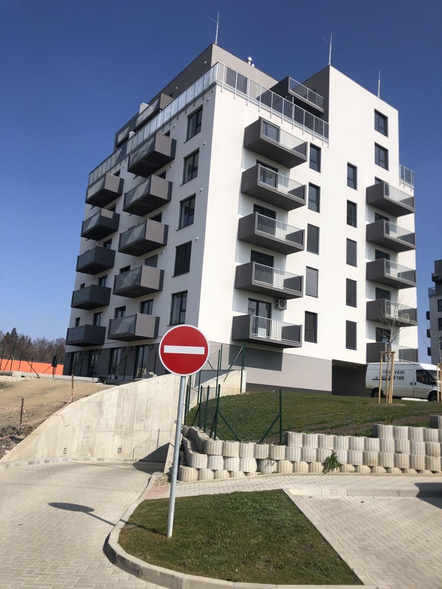 Prenájom bytu 1-izbový 33 m², Za černým mostem, Praha, Praha Prenájom bytu 1-izbový 33 m², Za černým mostem, Praha, Praha