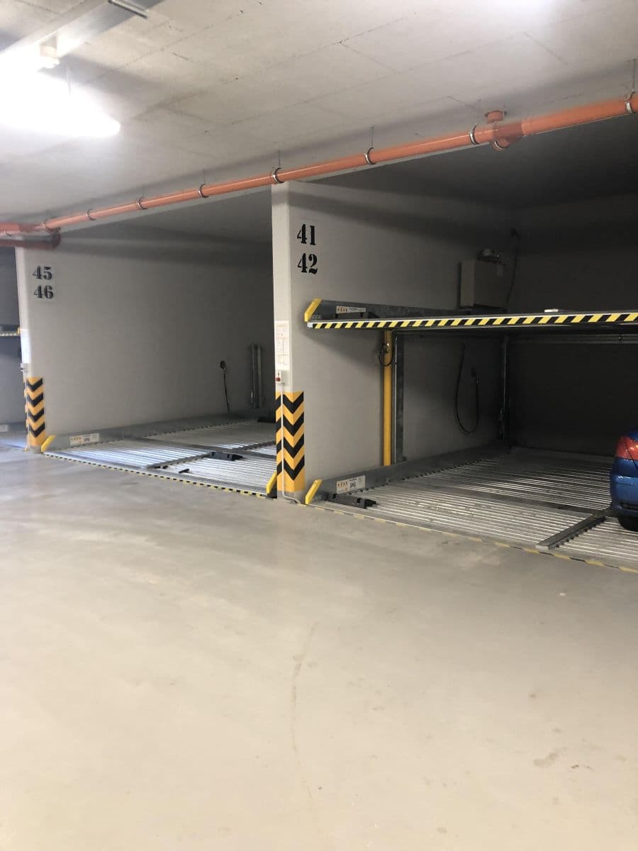 Prenájom bytu 1-izbový 33 m², Za černým mostem, Praha, Praha Prenájom bytu 1-izbový 33 m², Za černým mostem, Praha, Praha