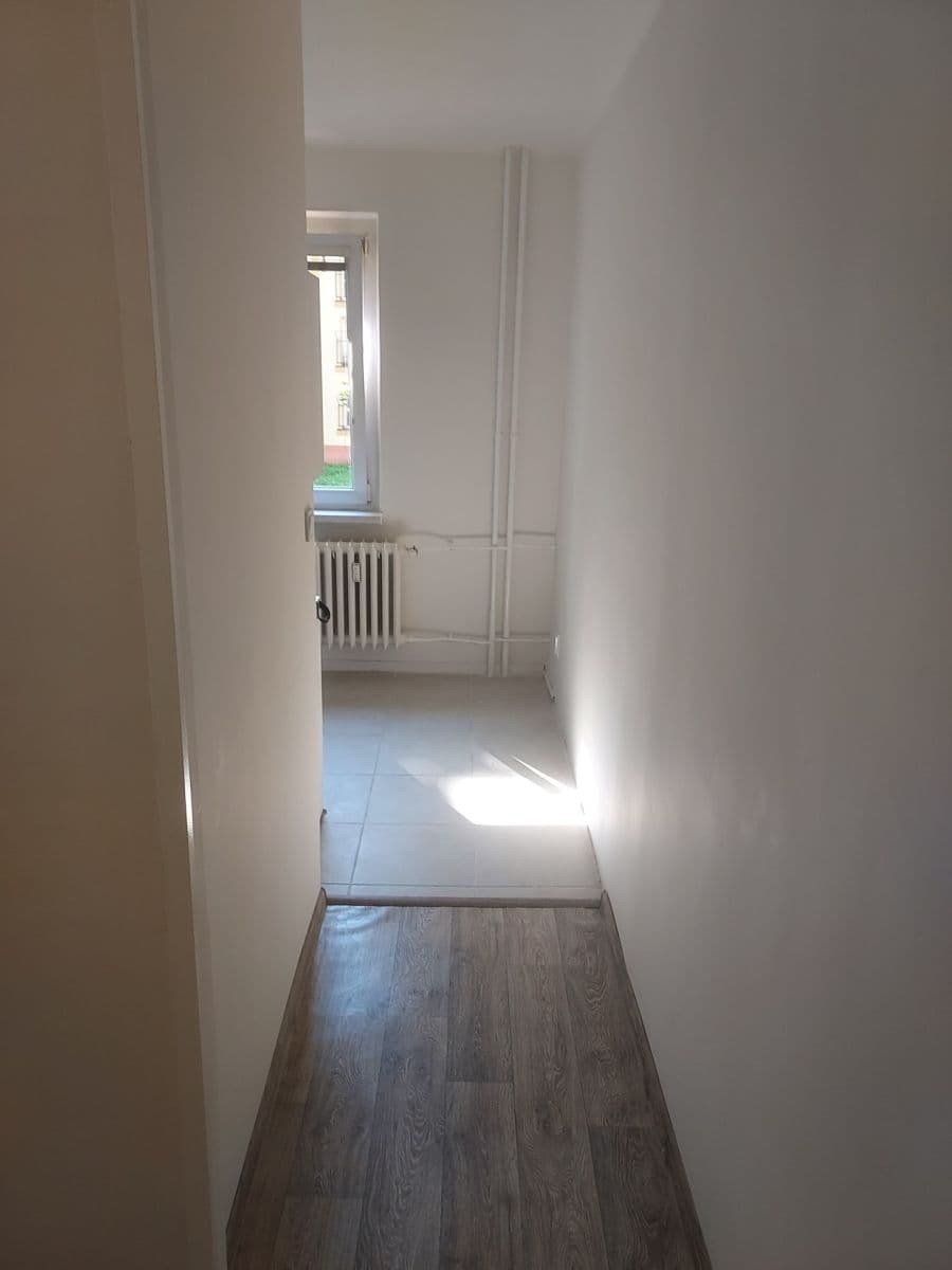 Prenájom bytu 3-izbový 60 m², Borovského, Karviná, Moravskoslezský kraj Prenájom bytu 3-izbový 60 m², Borovského, Karviná, Moravskoslezský kraj