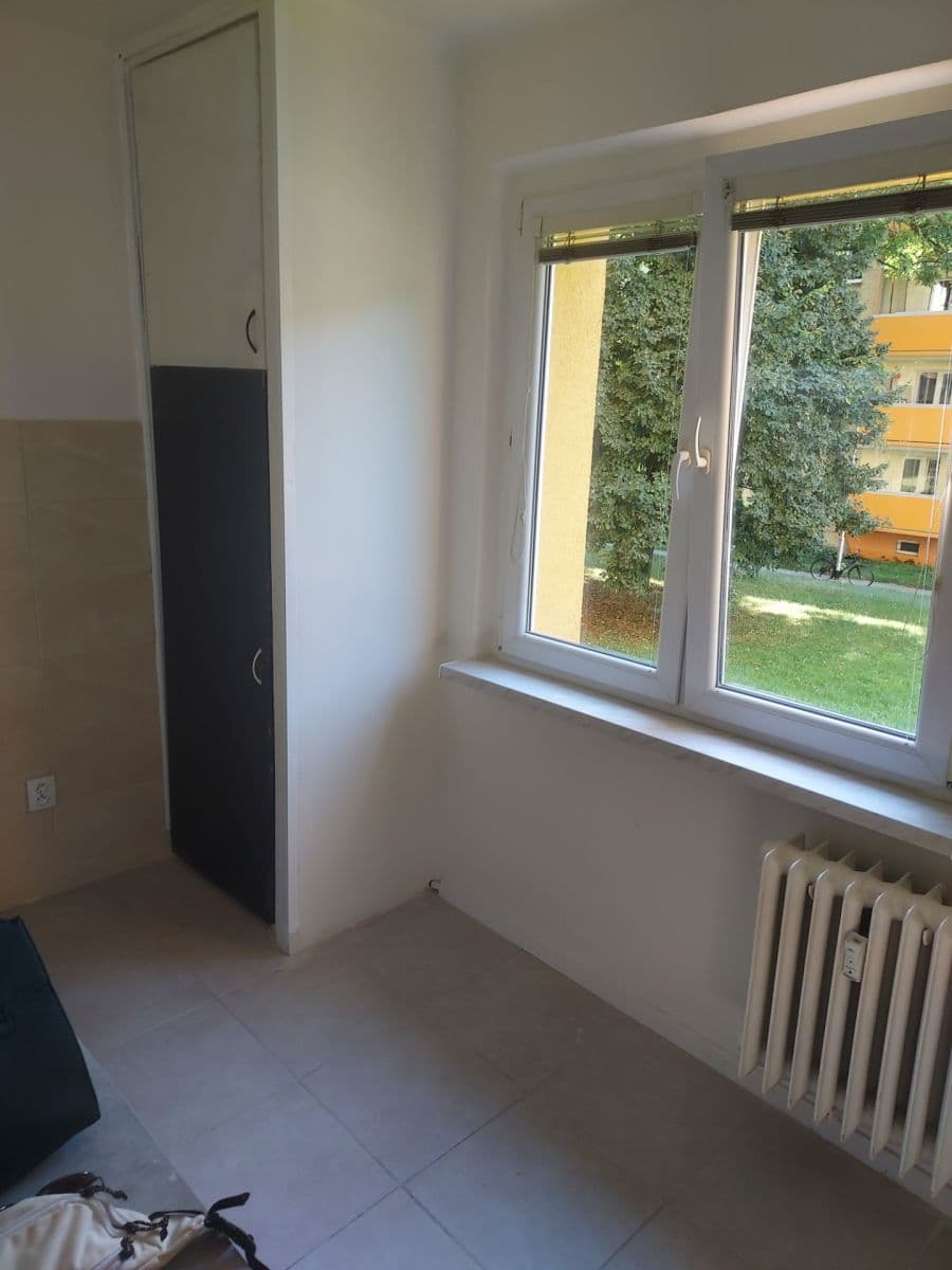 Prenájom bytu 3-izbový 60 m², Borovského, Karviná, Moravskoslezský kraj Prenájom bytu 3-izbový 60 m², Borovského, Karviná, Moravskoslezský kraj