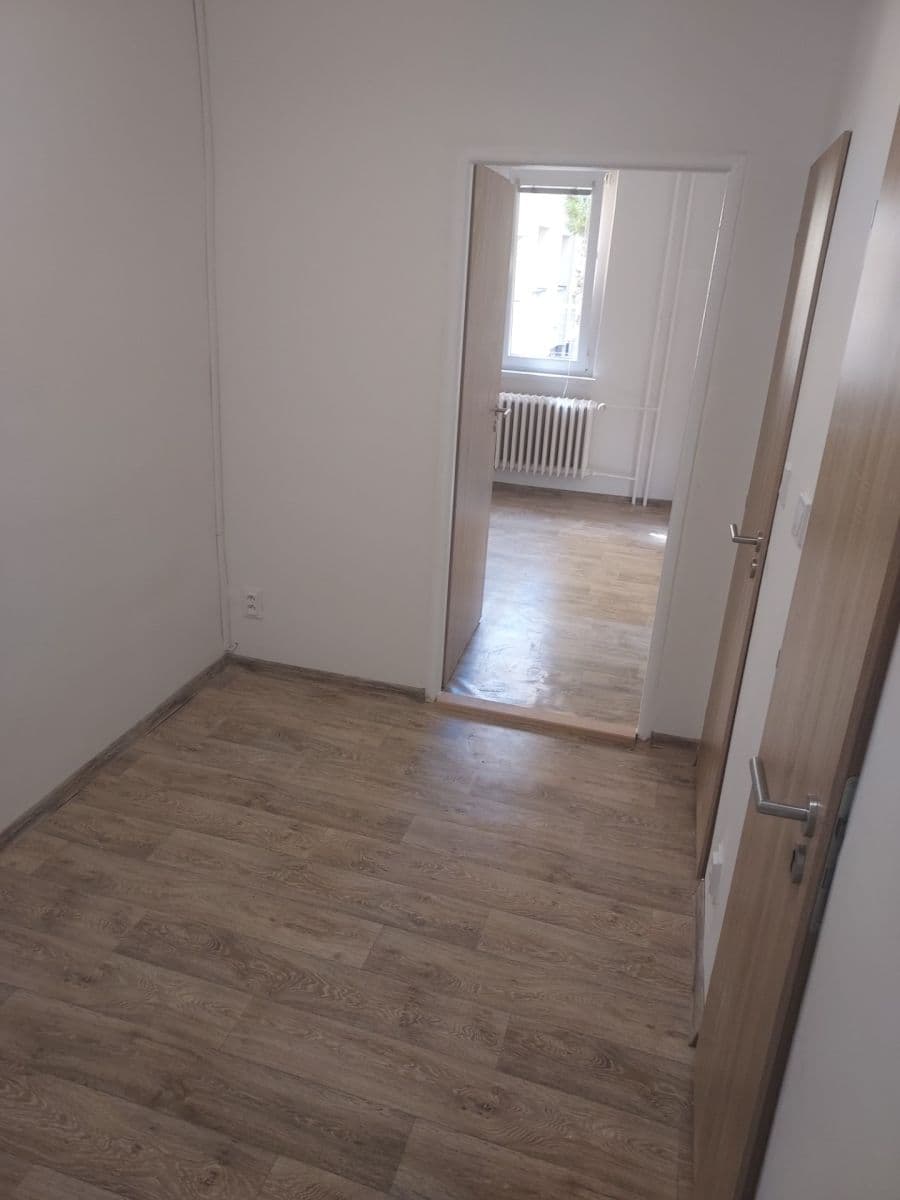 Prenájom bytu 3-izbový 60 m², Borovského, Karviná, Moravskoslezský kraj Prenájom bytu 3-izbový 60 m², Borovského, Karviná, Moravskoslezský kraj