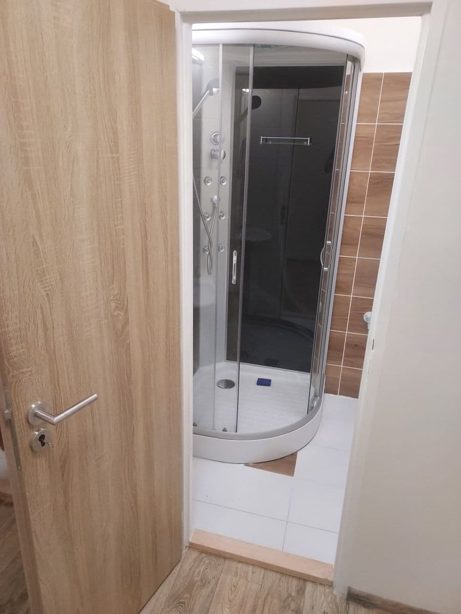 Prenájom bytu 3-izbový 60 m², Borovského, Karviná, Moravskoslezský kraj Prenájom bytu 3-izbový 60 m², Borovského, Karviná, Moravskoslezský kraj