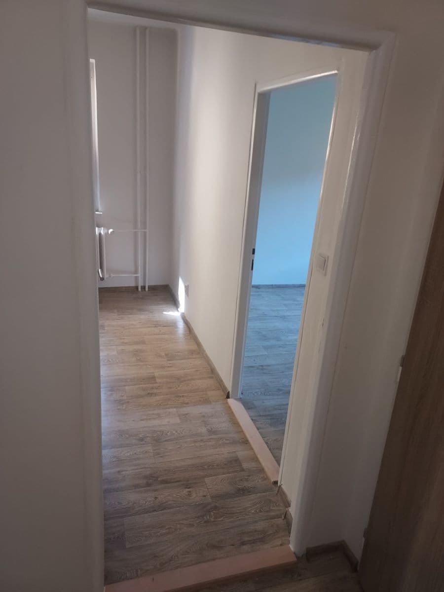 Prenájom bytu 3-izbový 60 m², Borovského, Karviná, Moravskoslezský kraj Prenájom bytu 3-izbový 60 m², Borovského, Karviná, Moravskoslezský kraj