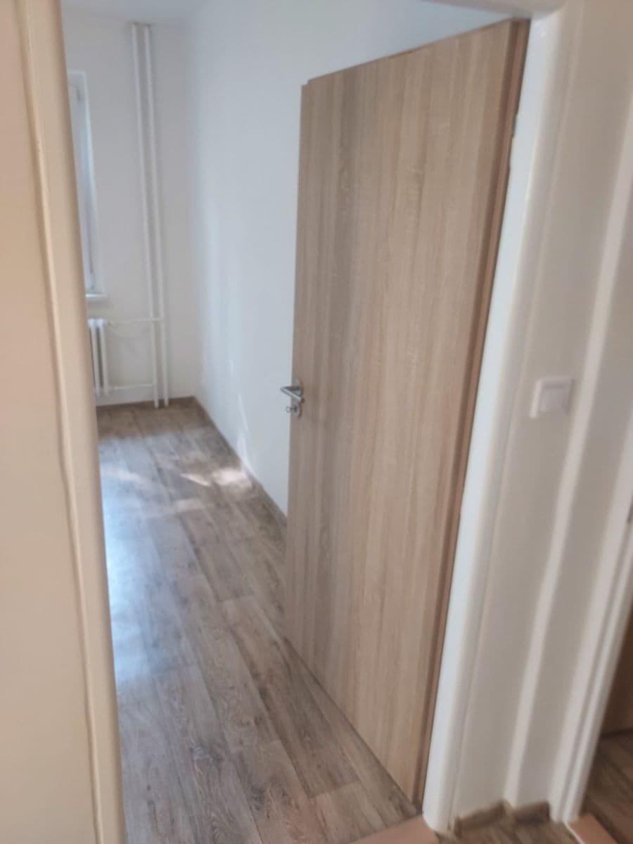 Prenájom bytu 3-izbový 60 m², Borovského, Karviná, Moravskoslezský kraj Prenájom bytu 3-izbový 60 m², Borovského, Karviná, Moravskoslezský kraj