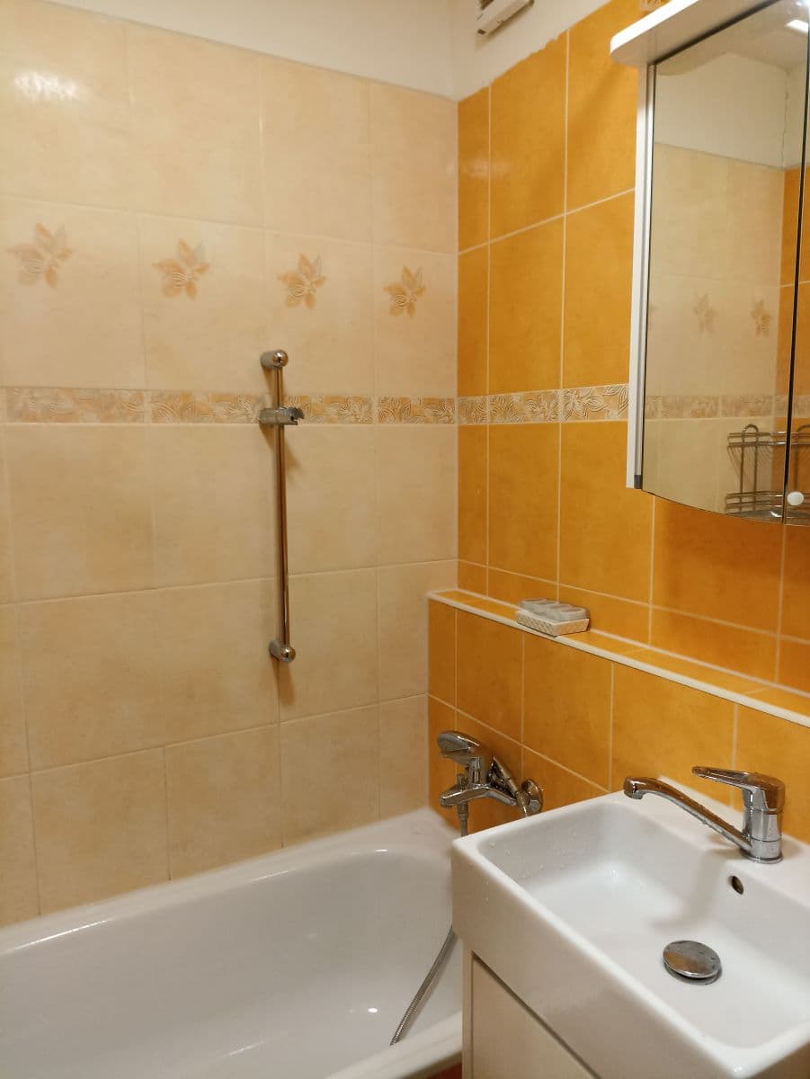 Prenájom bytu 2-izbový 57 m², Húskova, Brno, Jihomoravský kraj Prenájom bytu 2-izbový 57 m², Húskova, Brno, Jihomoravský kraj