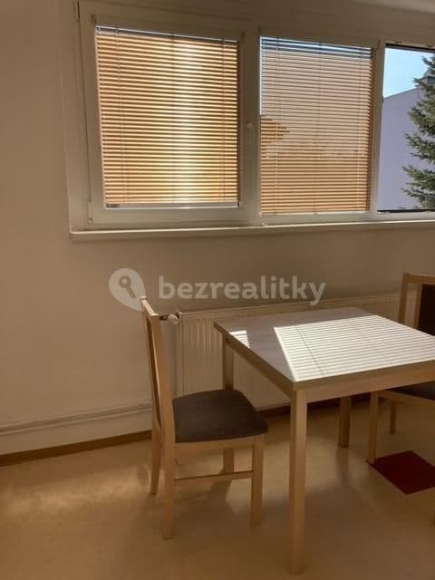 Prenájom bytu Garsoniéra 30 m², U Dubu, Praha, Praha Prenájom bytu Garsoniéra 30 m², U Dubu, Praha, Praha