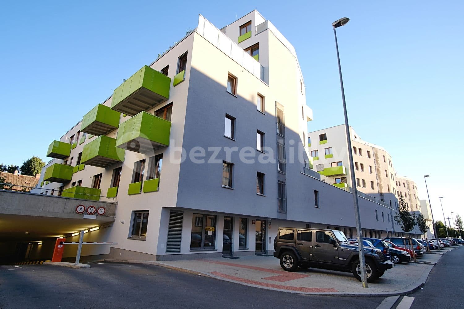 Prenájom bytu 1-izbový 43 m², U Hranic, Praha, Praha Prenájom bytu 1-izbový 43 m², U Hranic, Praha, Praha