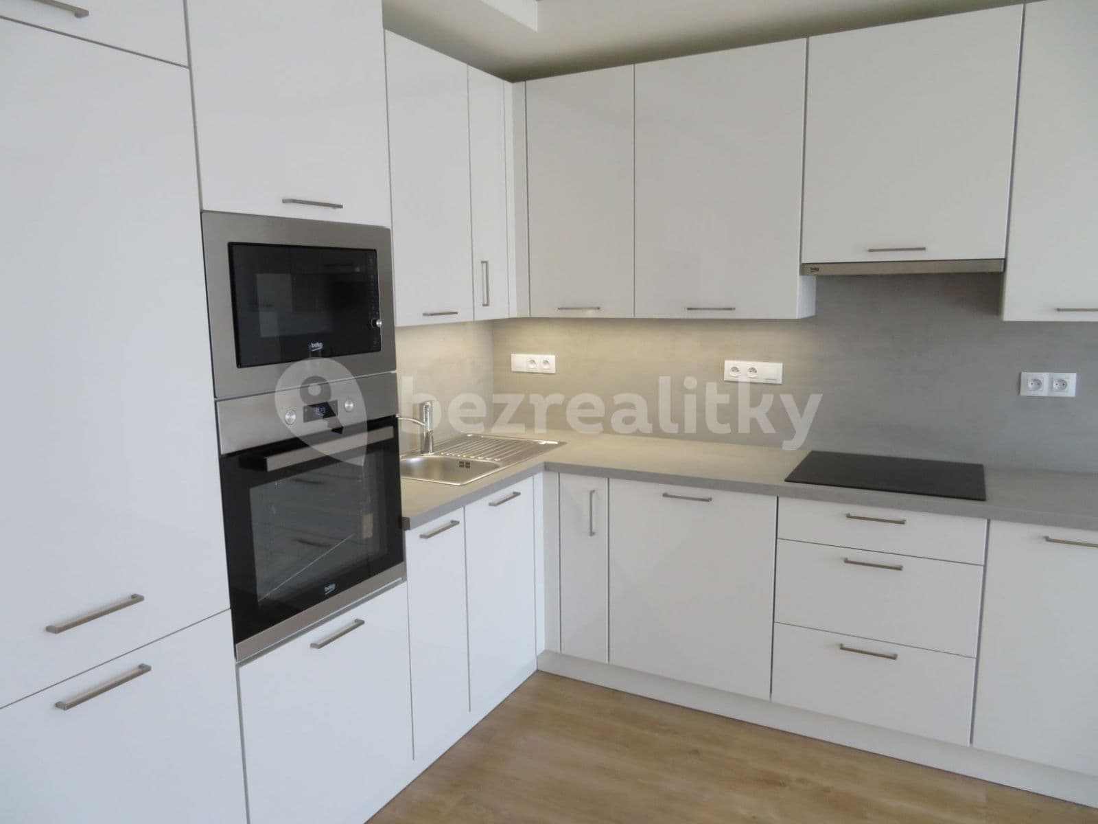 Prenájom bytu 2-izbový 51 m², Mukařovského, Praha, Praha Prenájom bytu 2-izbový 51 m², Mukařovského, Praha, Praha