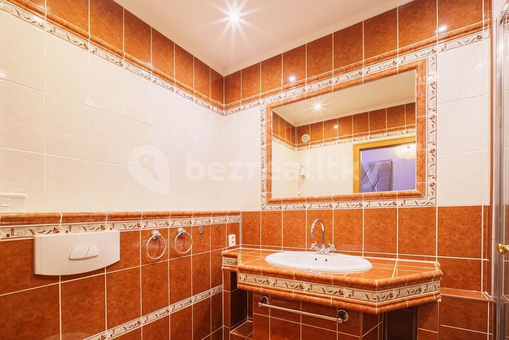 Prenájom bytu 2-izbový 60 m², Lesní, Cheb, Karlovarský kraj Prenájom bytu 2-izbový 60 m², Lesní, Cheb, Karlovarský kraj