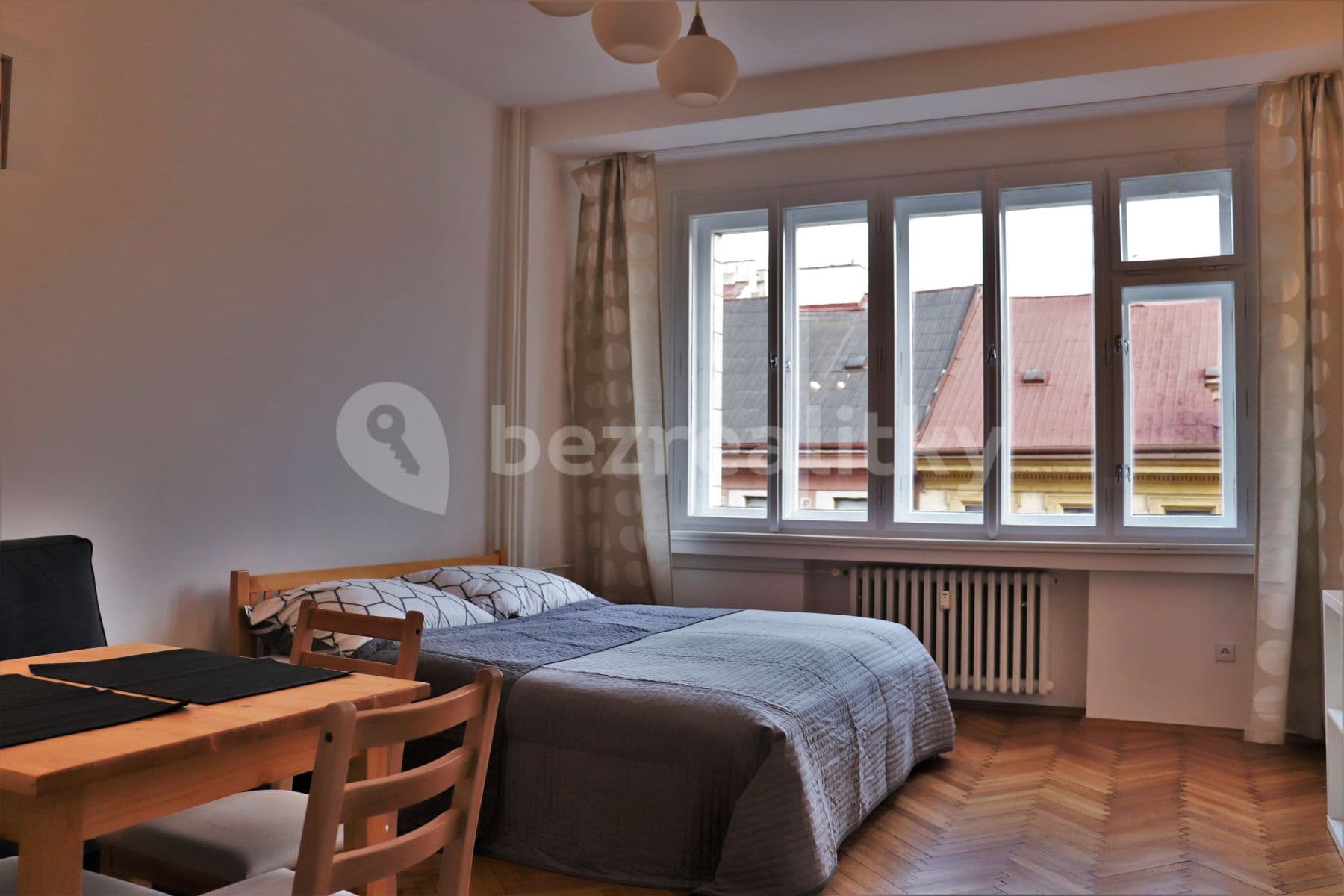 Prenájom bytu 1-izbový 33 m², Sokolovská, Praha, Praha Prenájom bytu 1-izbový 33 m², Sokolovská, Praha, Praha