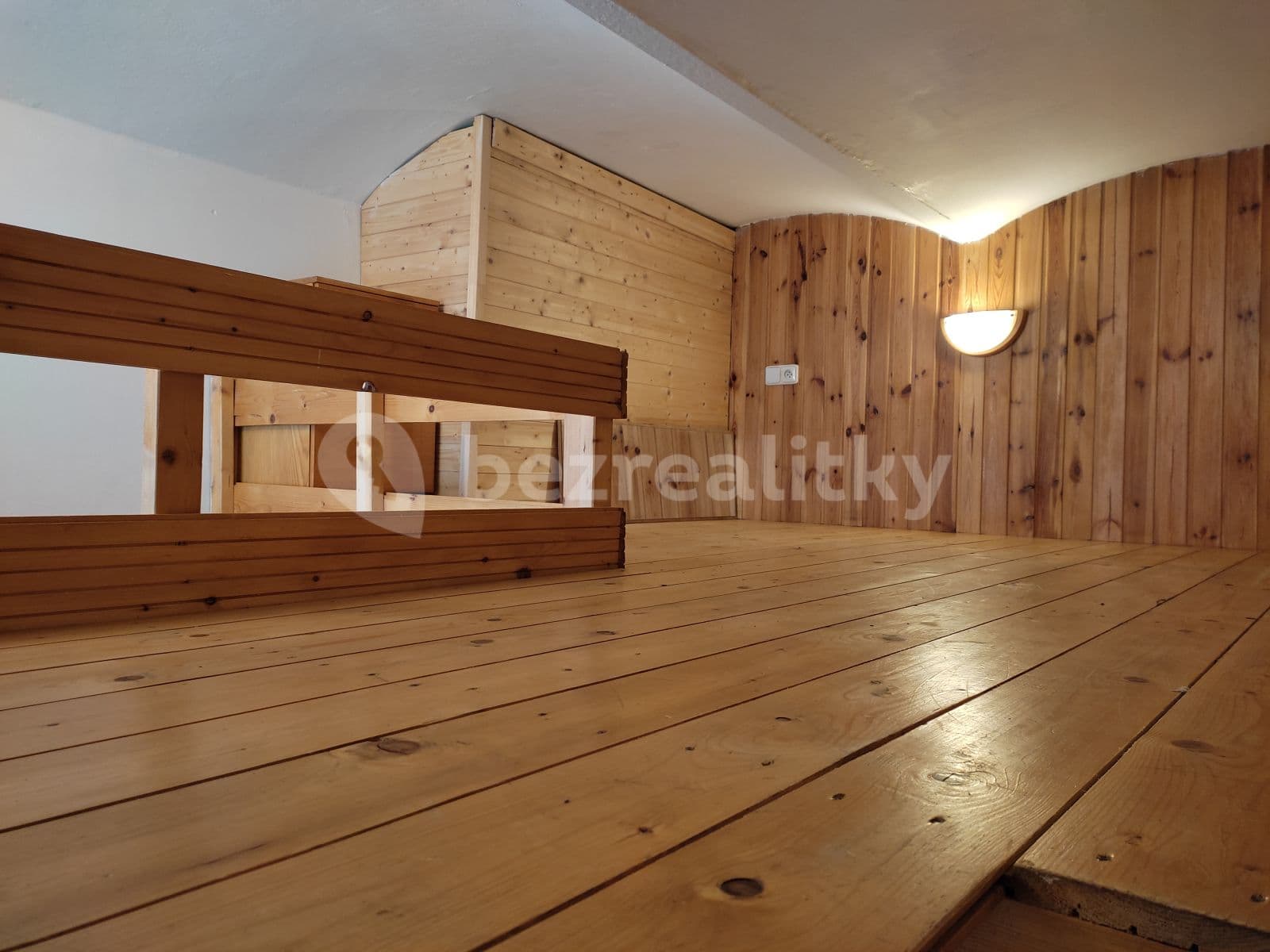 Prenájom bytu Garsoniéra 16 m², Pod Kavalírkou, Praha, Praha Prenájom bytu Garsoniéra 16 m², Pod Kavalírkou, Praha, Praha