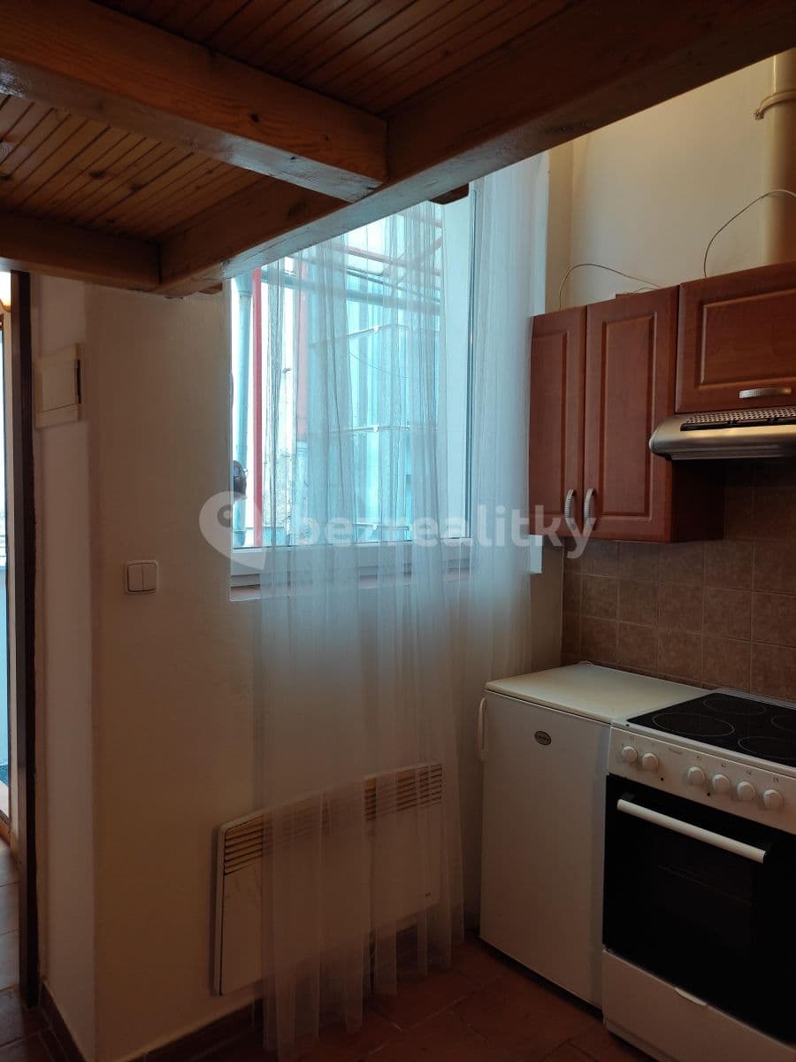 Prenájom bytu Garsoniéra 16 m², Pod Kavalírkou, Praha, Praha Prenájom bytu Garsoniéra 16 m², Pod Kavalírkou, Praha, Praha