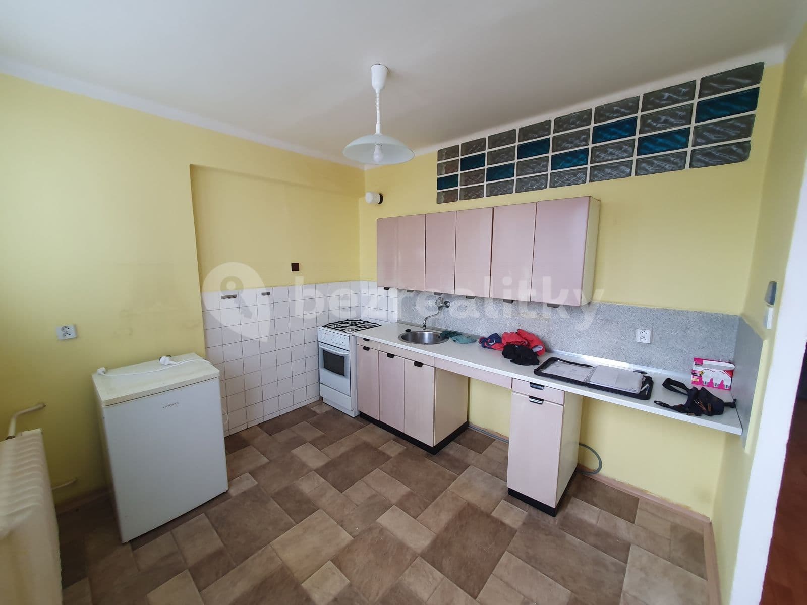 Prenájom bytu 1-izbový 44 m², tř. Václava Klementa, Mladá Boleslav, Středočeský kraj Prenájom bytu 1-izbový 44 m², tř. Václava Klementa, Mladá Boleslav, Středočeský kraj